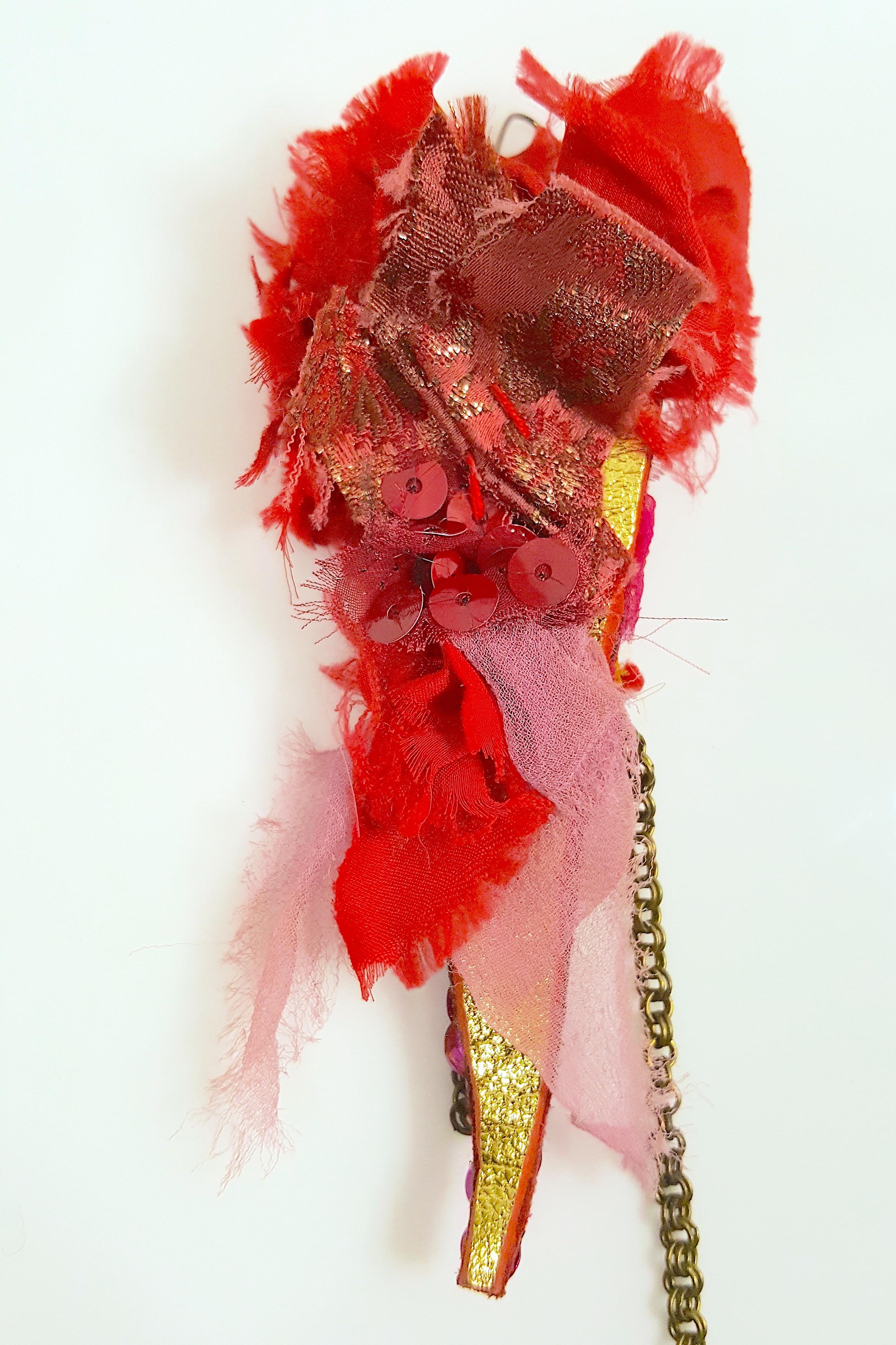 Couture GaultierDesigner 2000er Jahre Halbedelstein-Textilien-Ohrring mit Ketten für Damen oder Herren im Angebot