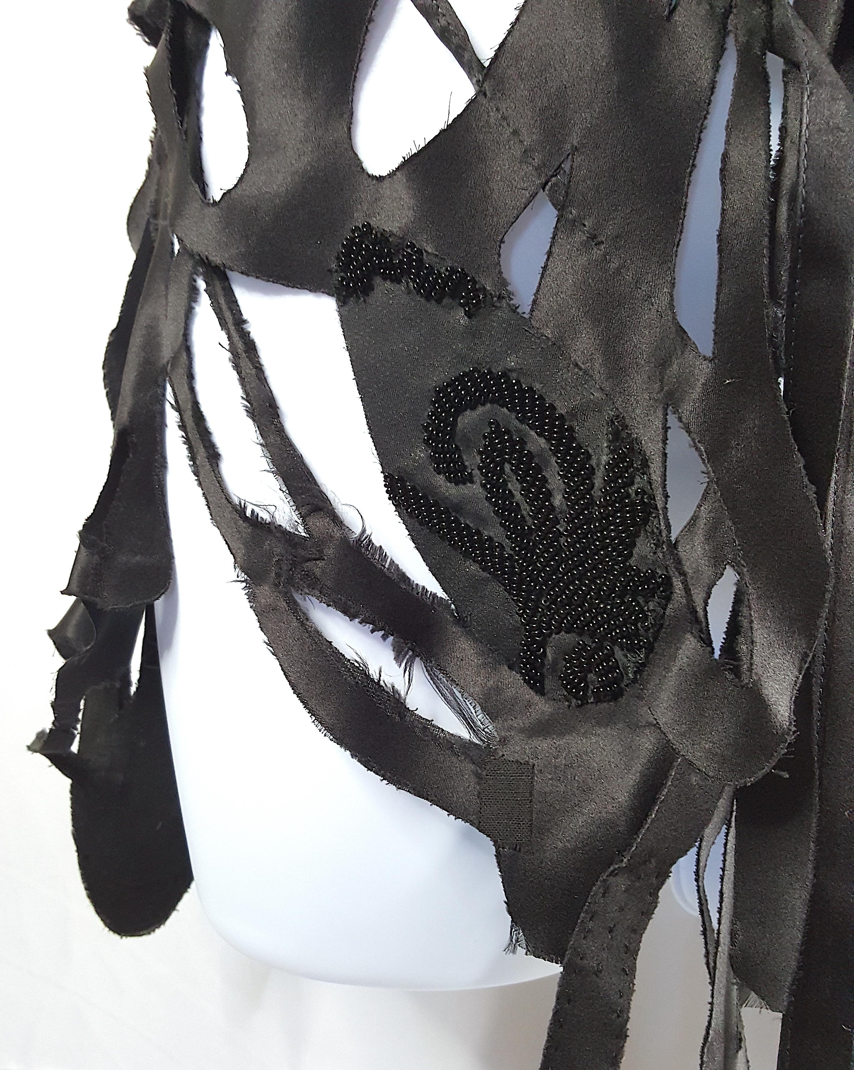 Couture LingerieLike Beaded Silk Cutwork Balenciaga Style 2000s Black Vest Apron en vente 3