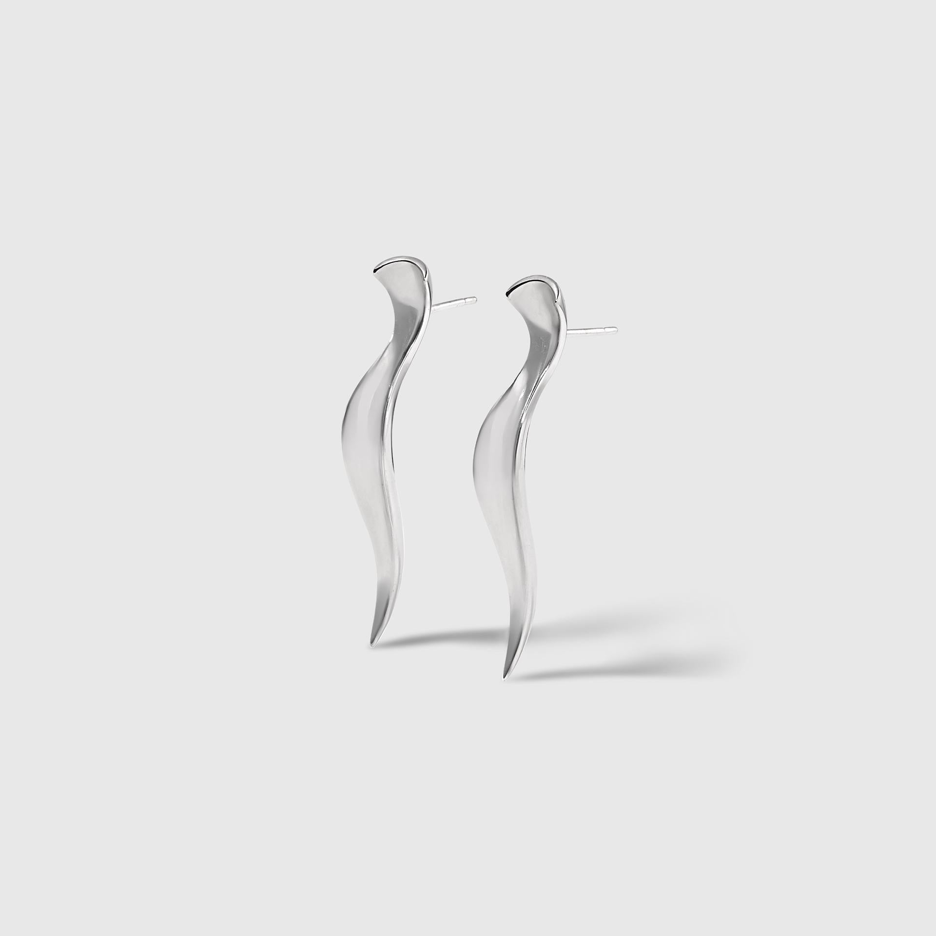 Women's or Men's Couture Sculptural Contemporary, Long Pointed Earrings in 18K White Gold For Sale
