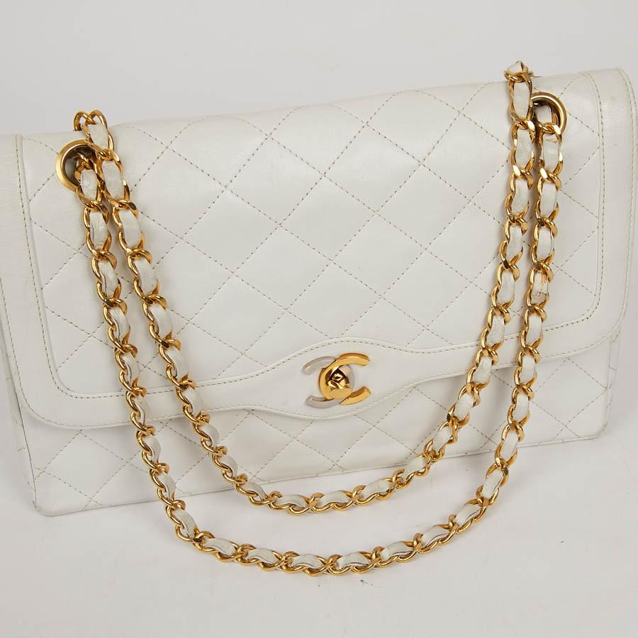 Couture Timeless CHANEL Vintage Bag in White Lambskin Leather 4