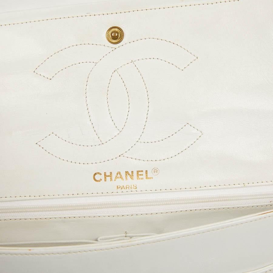 Couture Timeless CHANEL Vintage Bag in White Lambskin Leather 8
