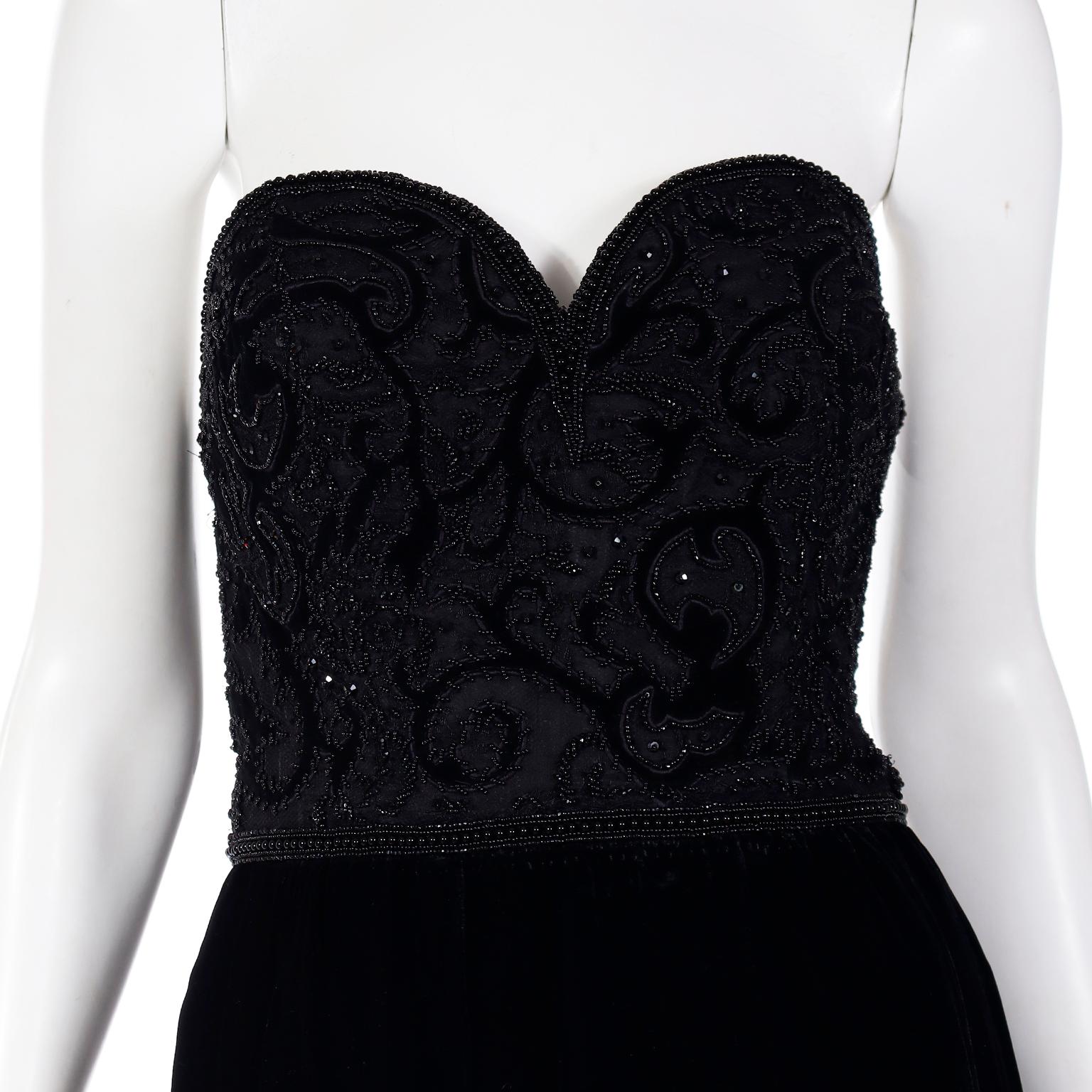Couture Vintage Black Velvet Strapless Evening Gown With Fur Trim For Sale 2