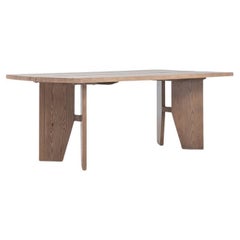 Mesa de comedor Cove 82" con junta de mariposa y tablones de madera maciza
