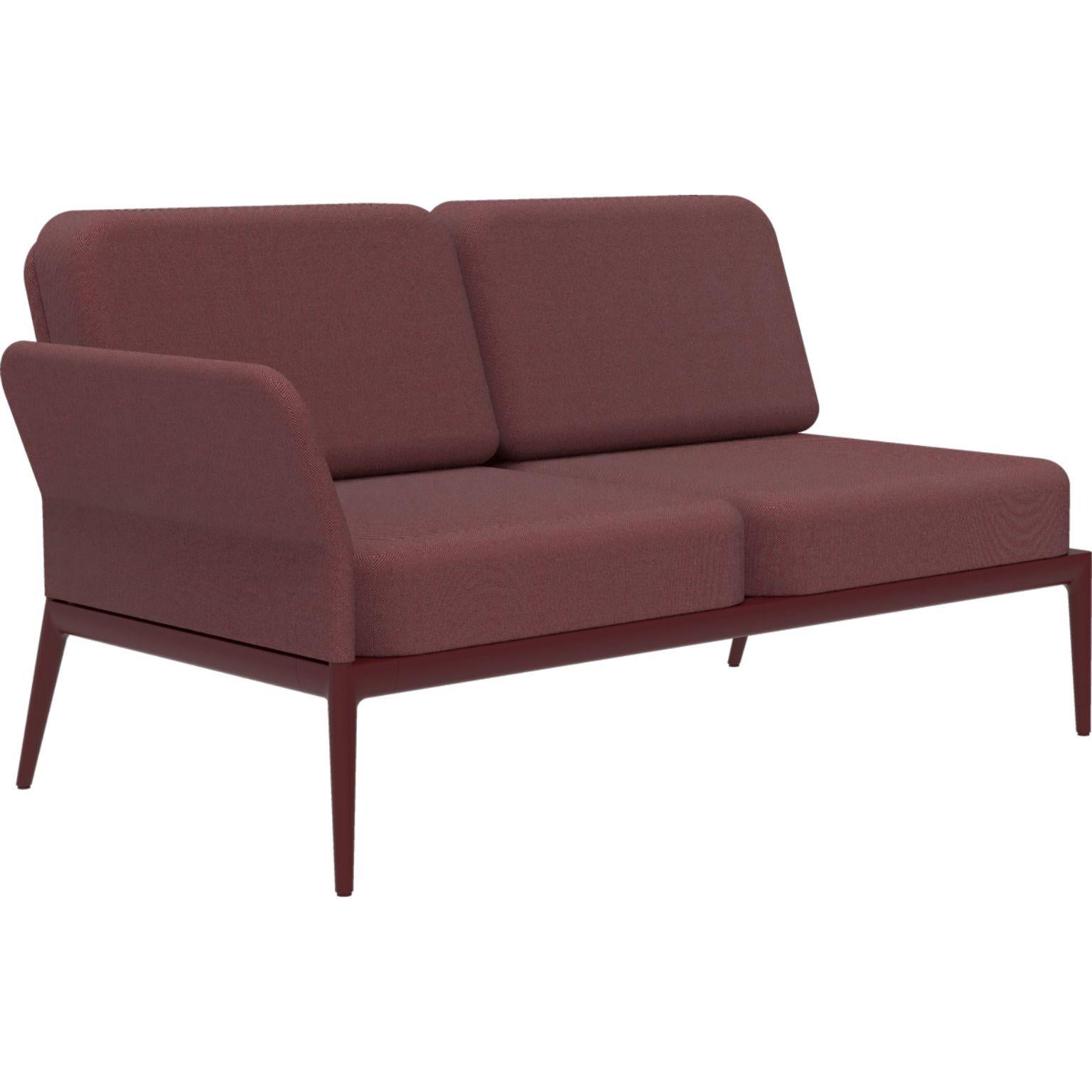 Cover Burgundy Double Right Modular Sofa by MOWEE
Dimensions: D83 x W148 x H81 cm (seat height 42 cm).
Material: Aluminum and upholstery.
Weight: 29 kg.
Also available in different colors and finishes. 

An unmistakable collection for its