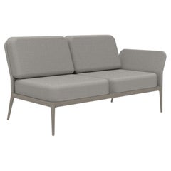 Cremefarbenes doppelseitiges Sofa von MOWEE