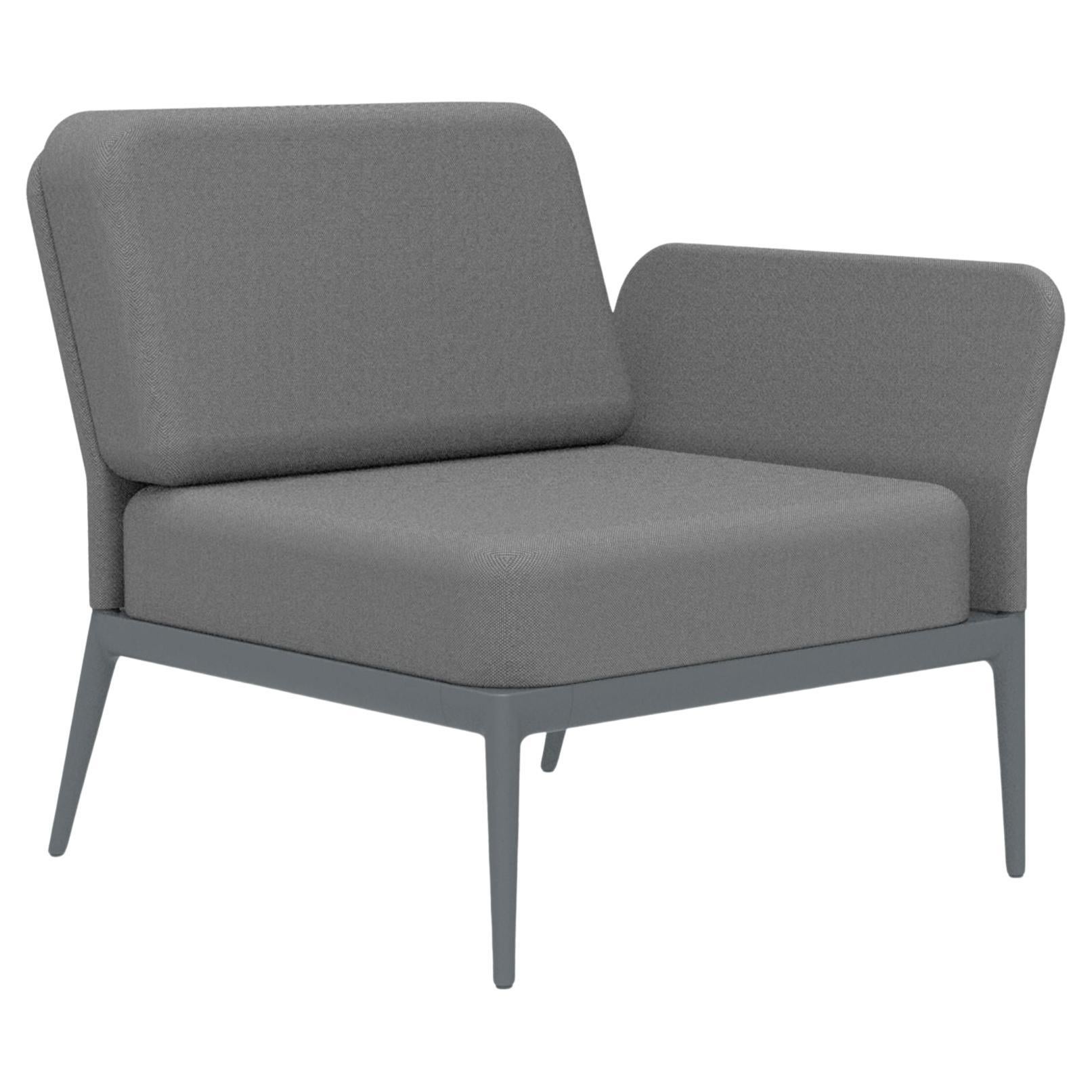 Modulares Sofa mit Deckel in Grau von MOWEE im Angebot