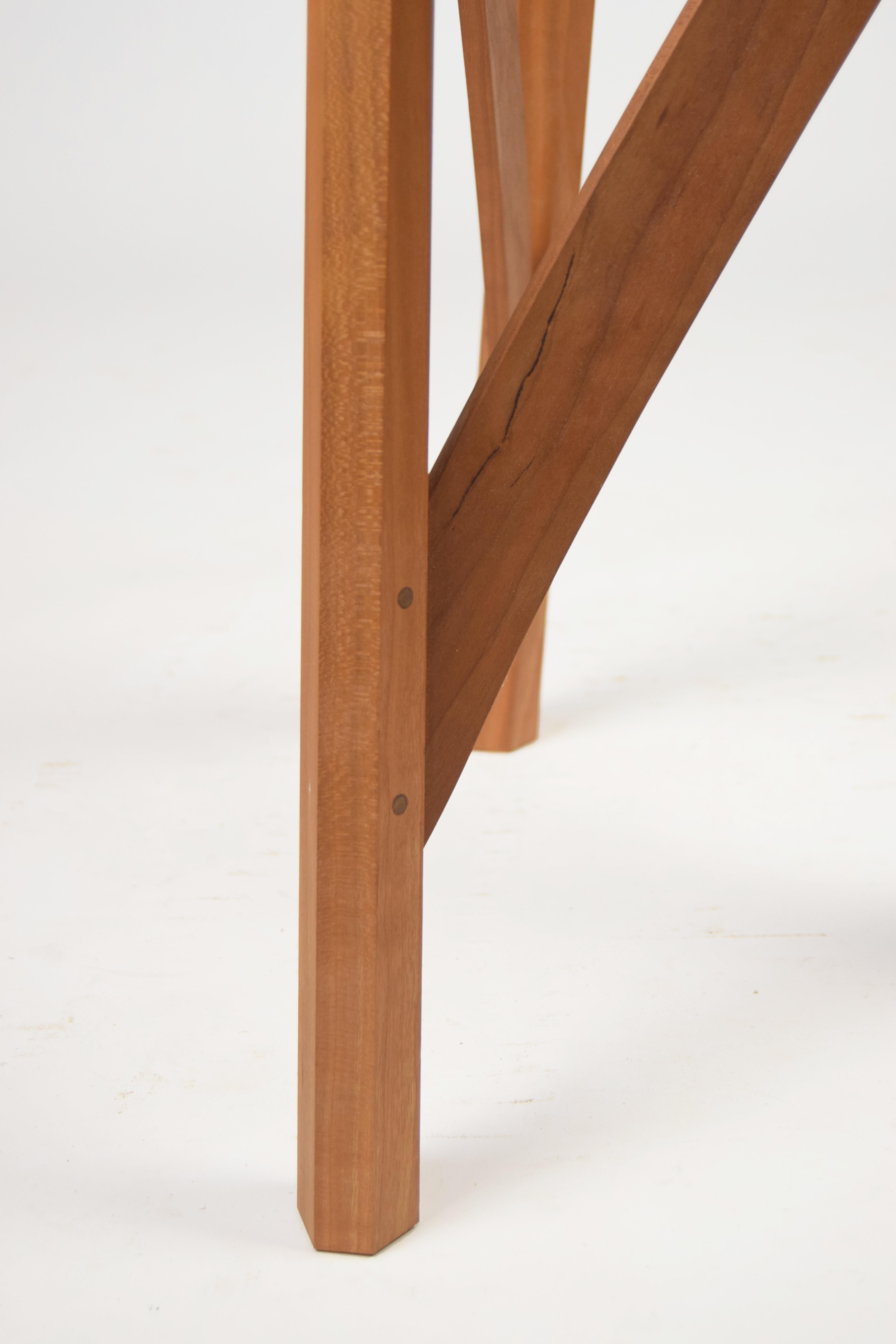 Table d'appoint 