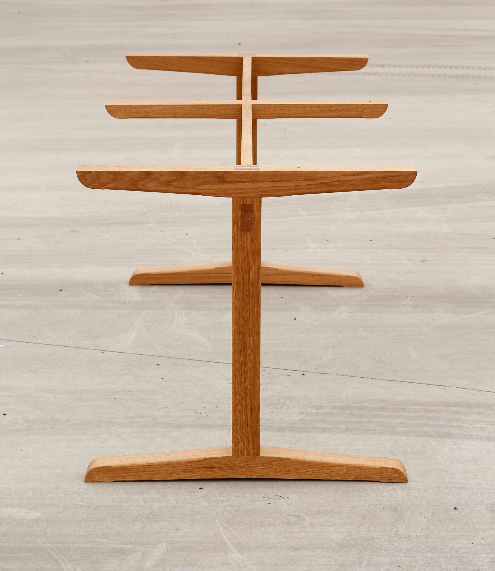 Handcrafted Shaker-Inspired Hancock Dining Table in Oak by Frank Buschmann For Sale 3