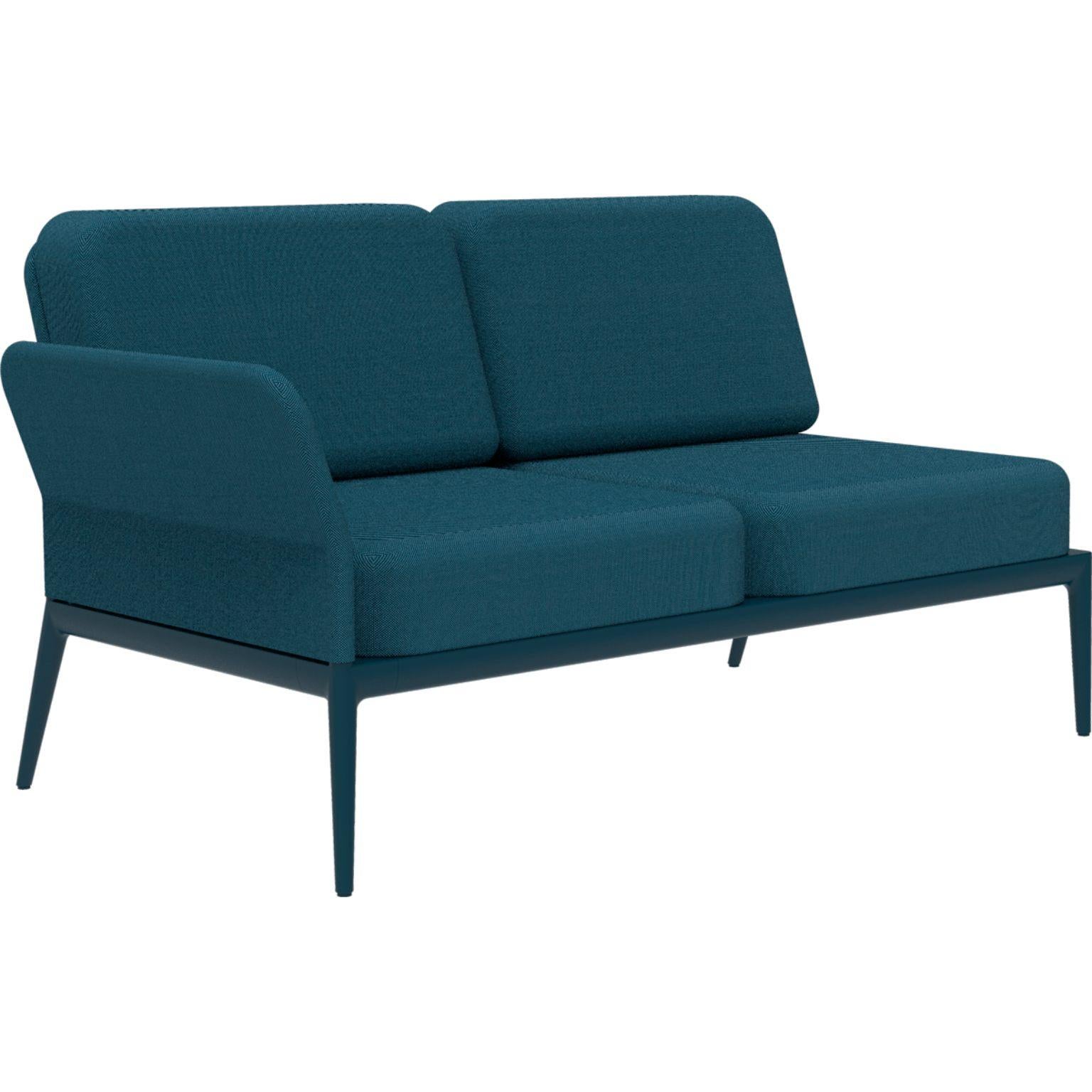 Cover Navy Double Right Modular Sofa by MOWEE
Dimensions: D83 x W148 x H81 cm (seat height 42 cm).
Material: Aluminum and upholstery.
Weight: 29 kg.
Also available in different colors and finishes. 

An unmistakable collection for its beauty