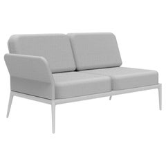 Weißes, doppelreihiges, modulares Sofa von MOWEE