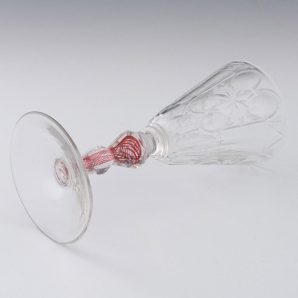 Bedeckter böhmischer Kelch mit farbigem Twist Stem um 1740 im Zustand „Gut“ im Angebot in Tunbridge Wells, GB