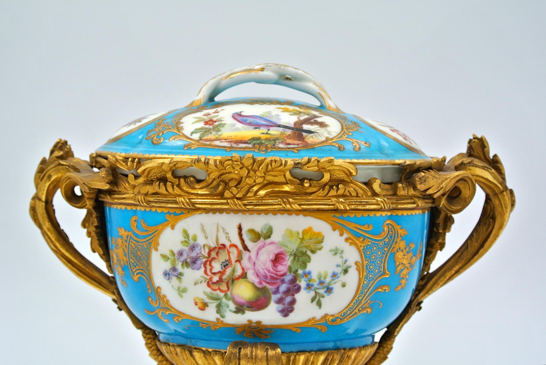 Covered Cup in Chiselled and Gilded Bronze and Painted Sèvres Porcelain 2