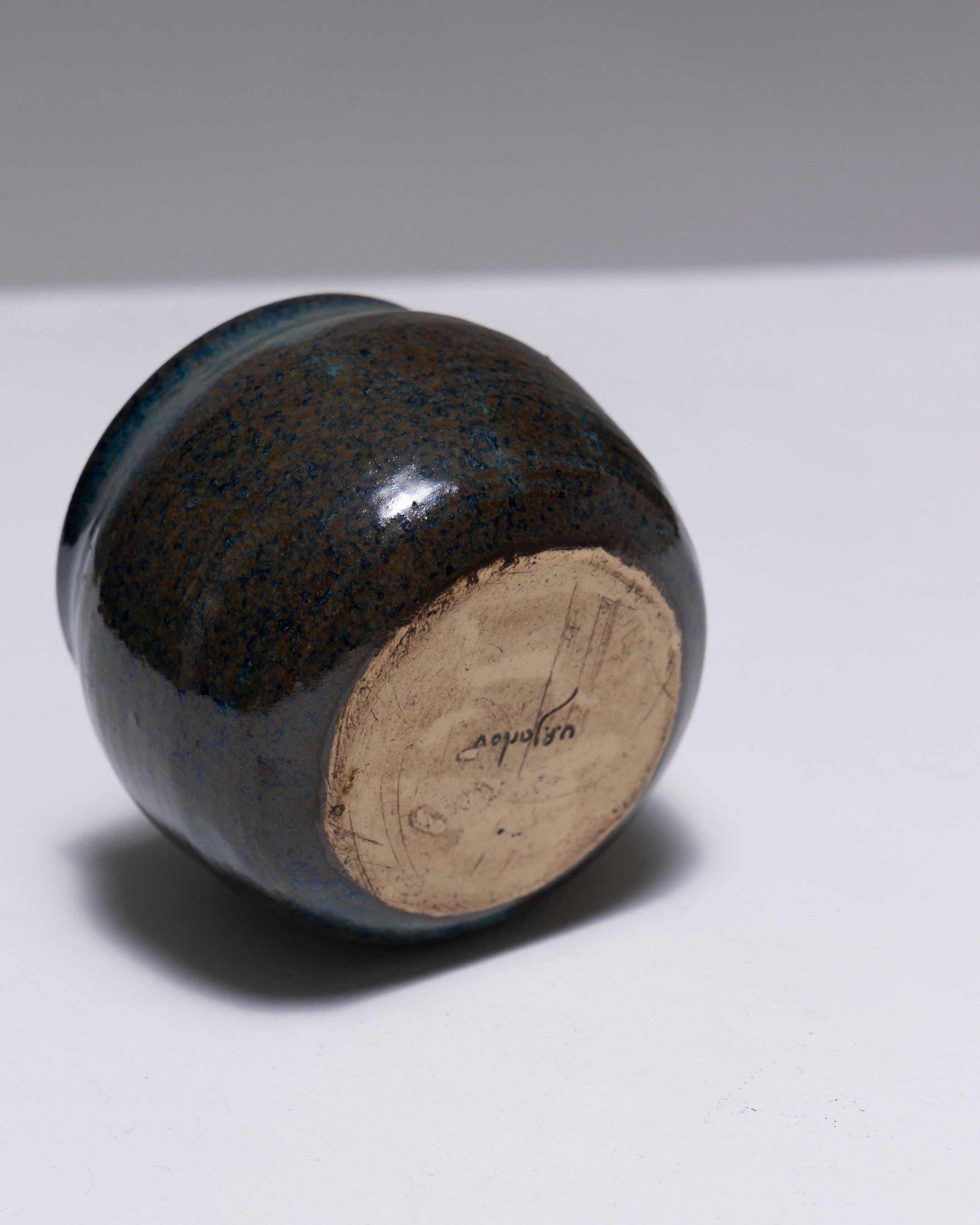 Covered earthenware jar by François Jarlov, 1990s In Good Condition For Sale In PARIS, FR