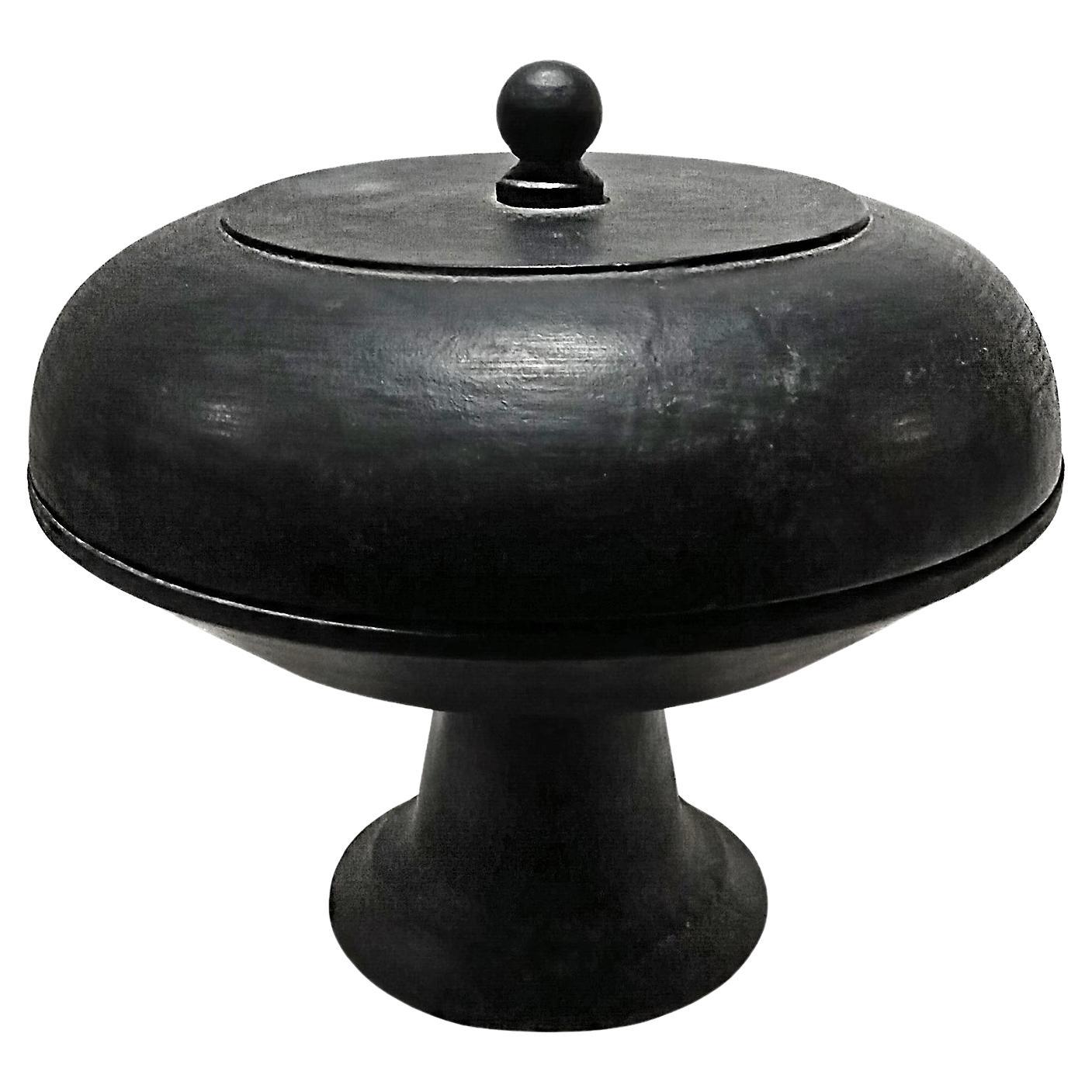 Covered Pedestal Serving Tray