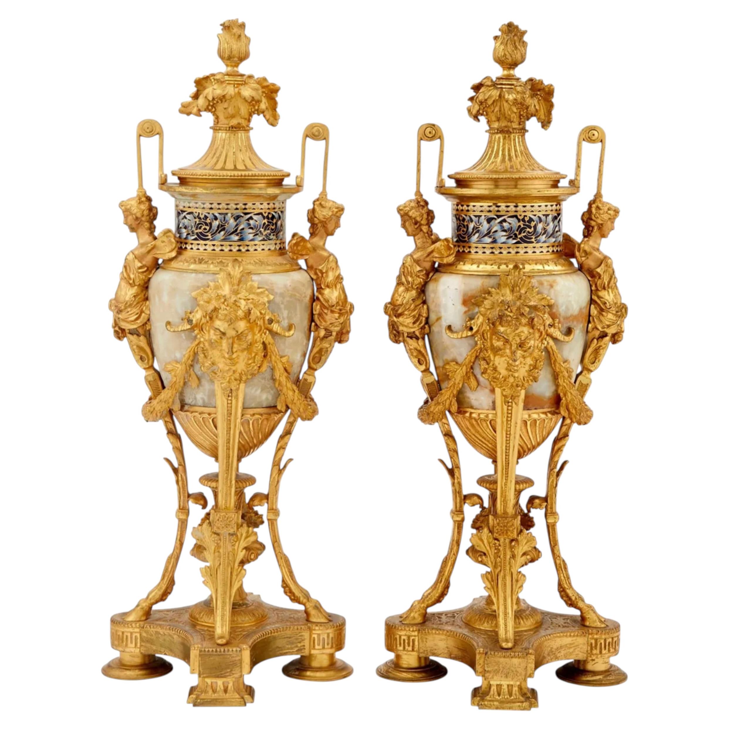 Urne coperte in vendita