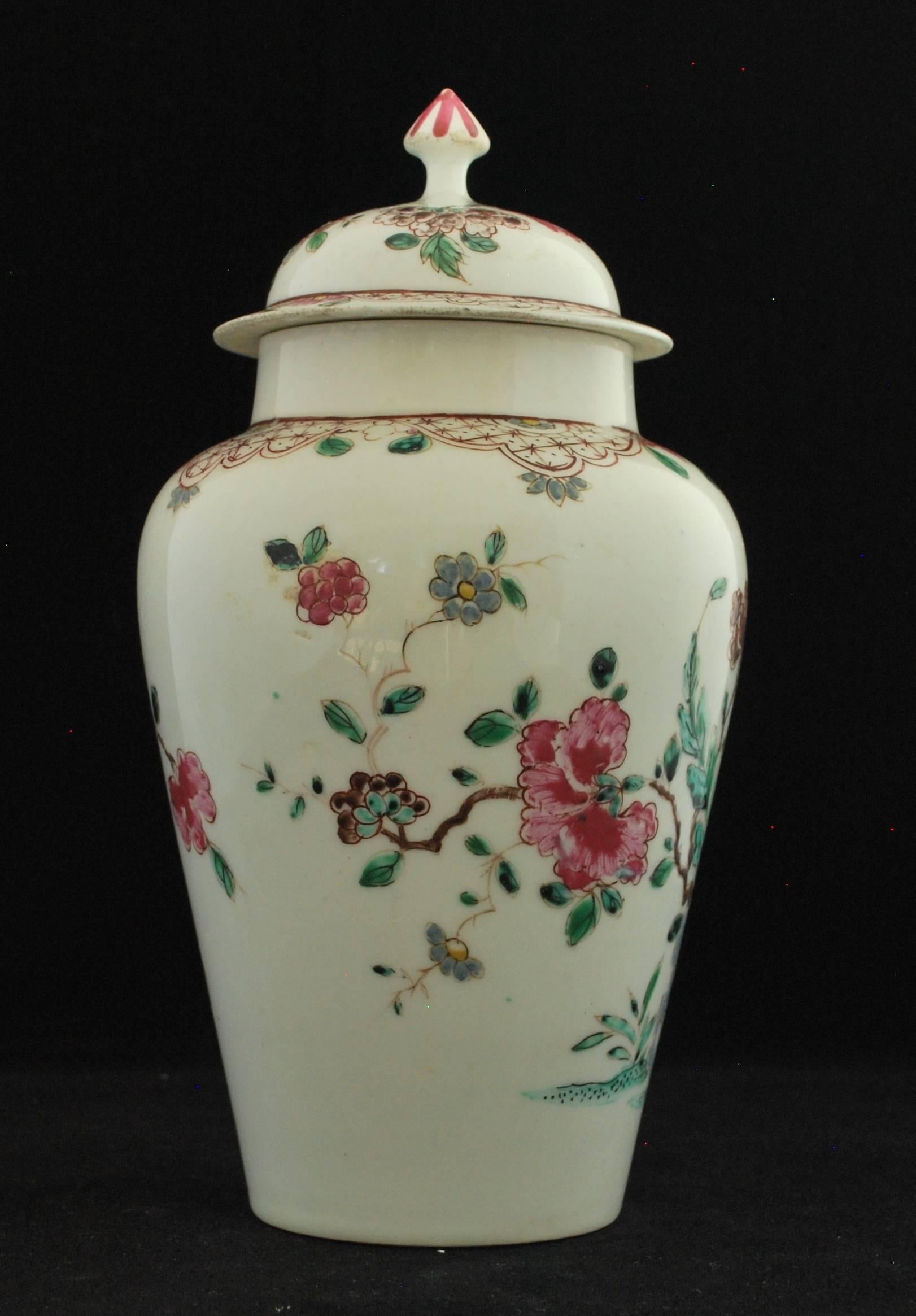 Chinoiserie Covered Vase, Famille Rose Decoration, Bow Porcelain Factory, circa 1749 For Sale