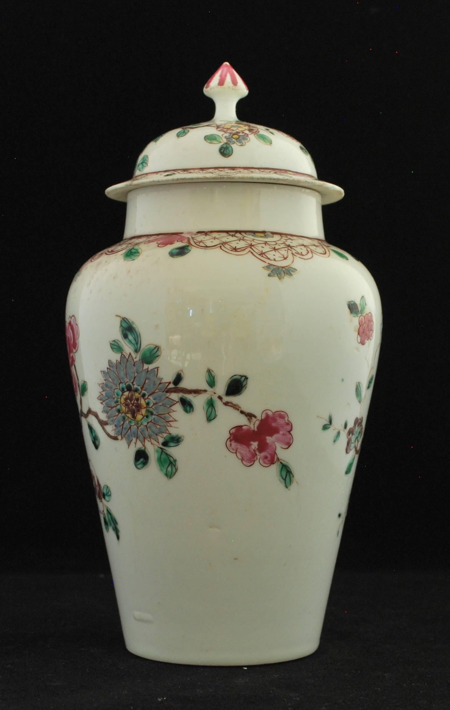 English Covered Vase, Famille Rose Decoration, Bow Porcelain Factory, circa 1749 For Sale