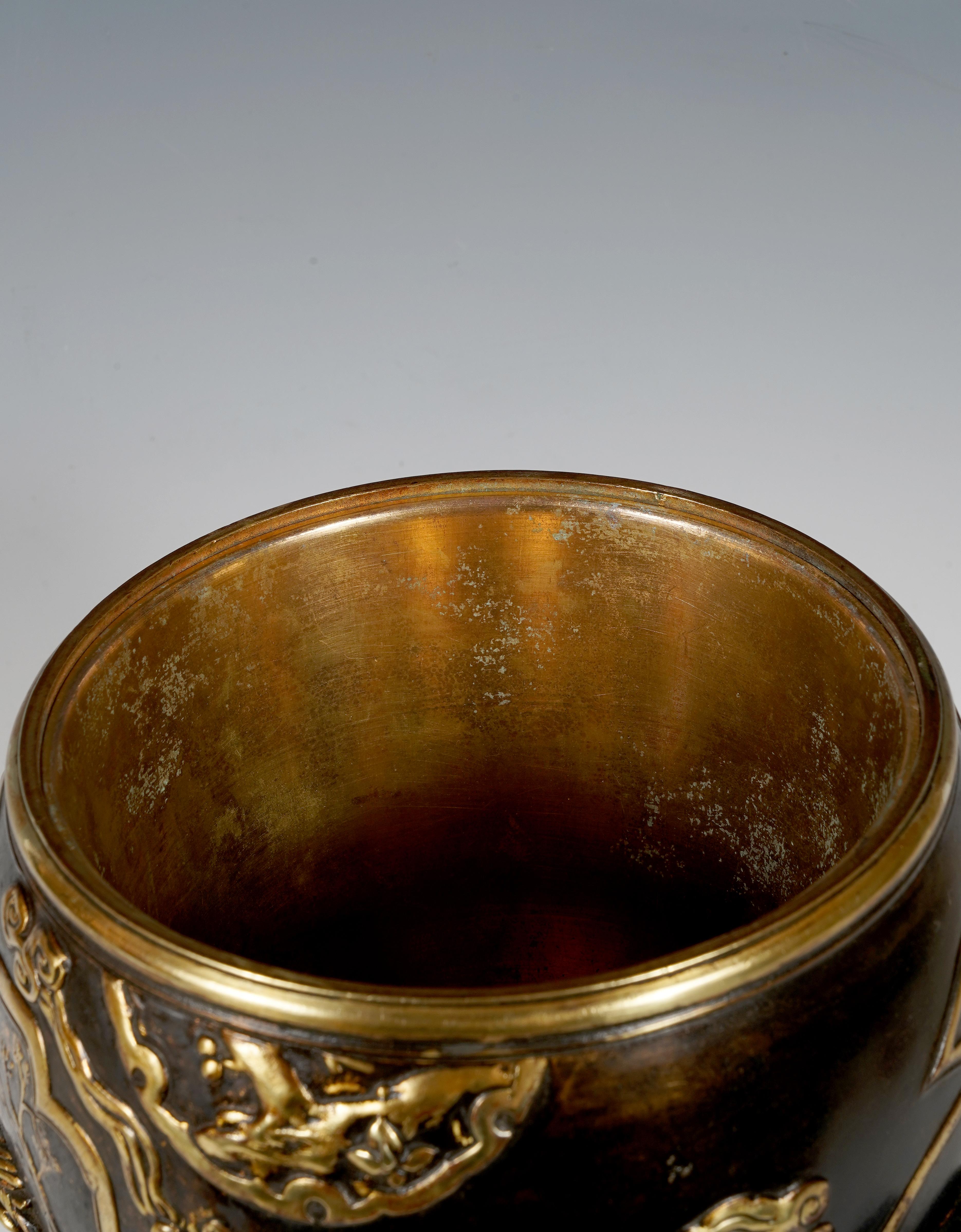 Bedeckte Vase mit Atlanten, attr. zu A. Giroux, Frankreich, um 1880 im Zustand „Gut“ im Angebot in PARIS, FR