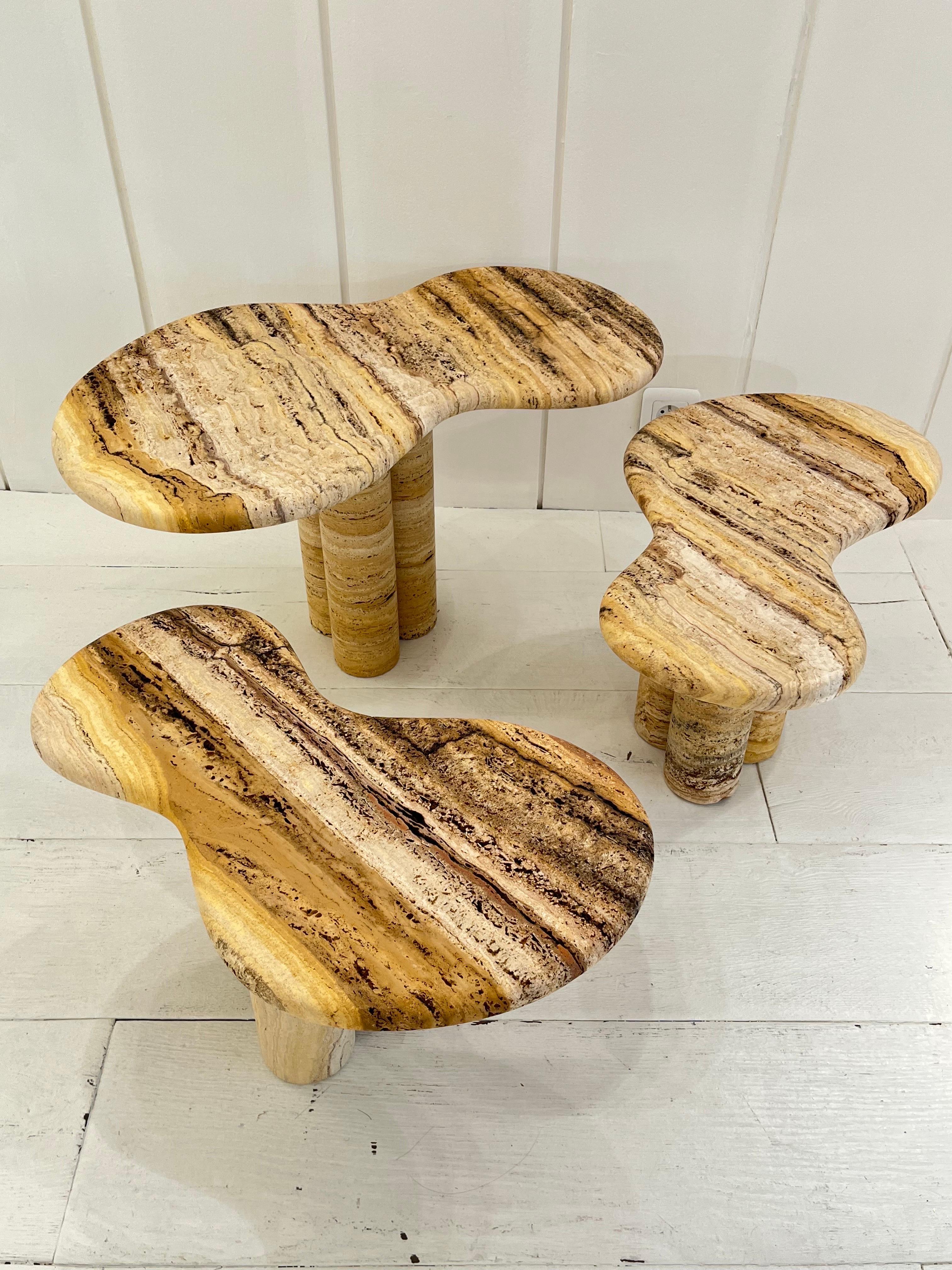 Tre tavolini da salotto di Jean Frederic Bourdier
Firmato dall'artista
Condizioni perfette
Titolo : 'COVERTINO'
Dimensioni : 
75 x 46 x 40 cm / 29,53 x 18,11 x 15,75 in
58 x 34 x 35 cm / 22,83 x 13,38 x 13,78 in
58 x 34 x 30 cm / 22,83 x