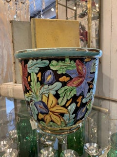 Pot coloré à la main très convoité, Manufacture de Porcelaine de Monaco / Cerart