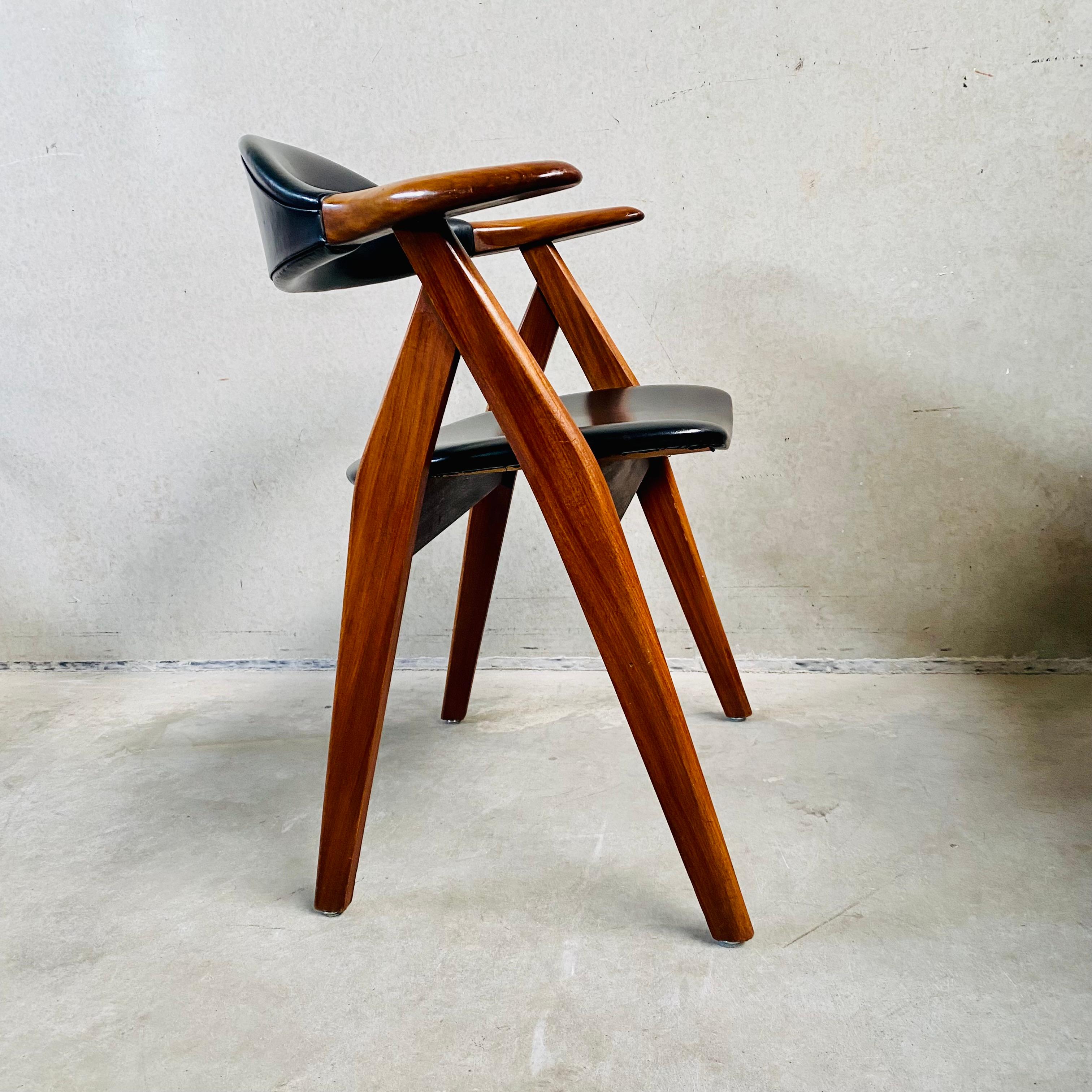Cow Horn Chair by Tijsseling Meubelfabriek, Netherlands 1960 For Sale 2
