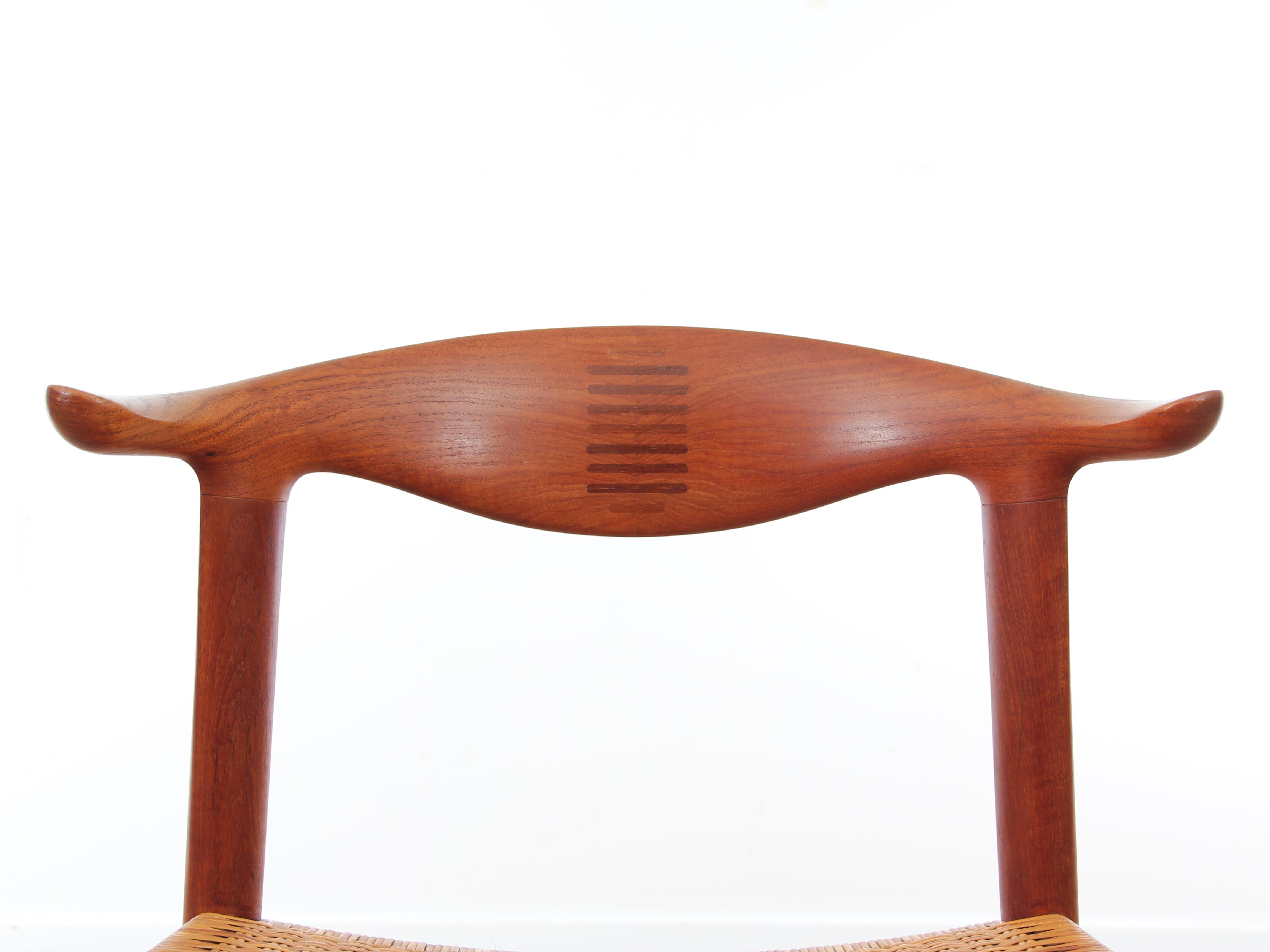 Cow Horn Chair in Teak by Hans Wegner for Johannes Hansen For Sale 7