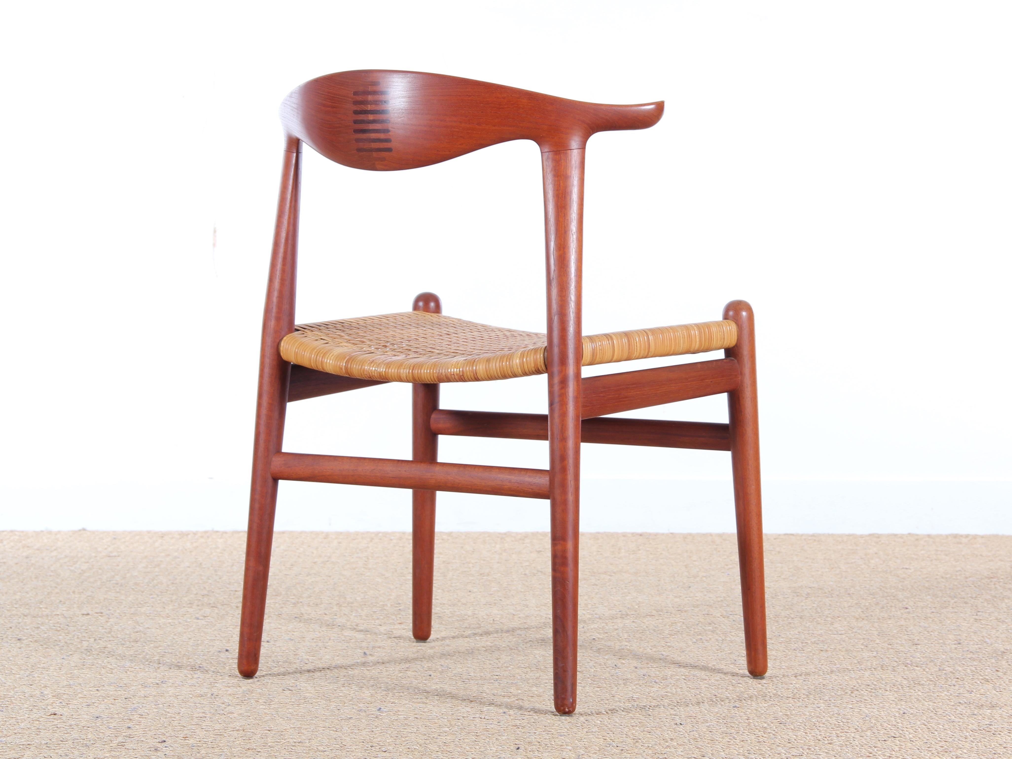 Cow Horn Chair in Teak by Hans Wegner for Johannes Hansen For Sale 10