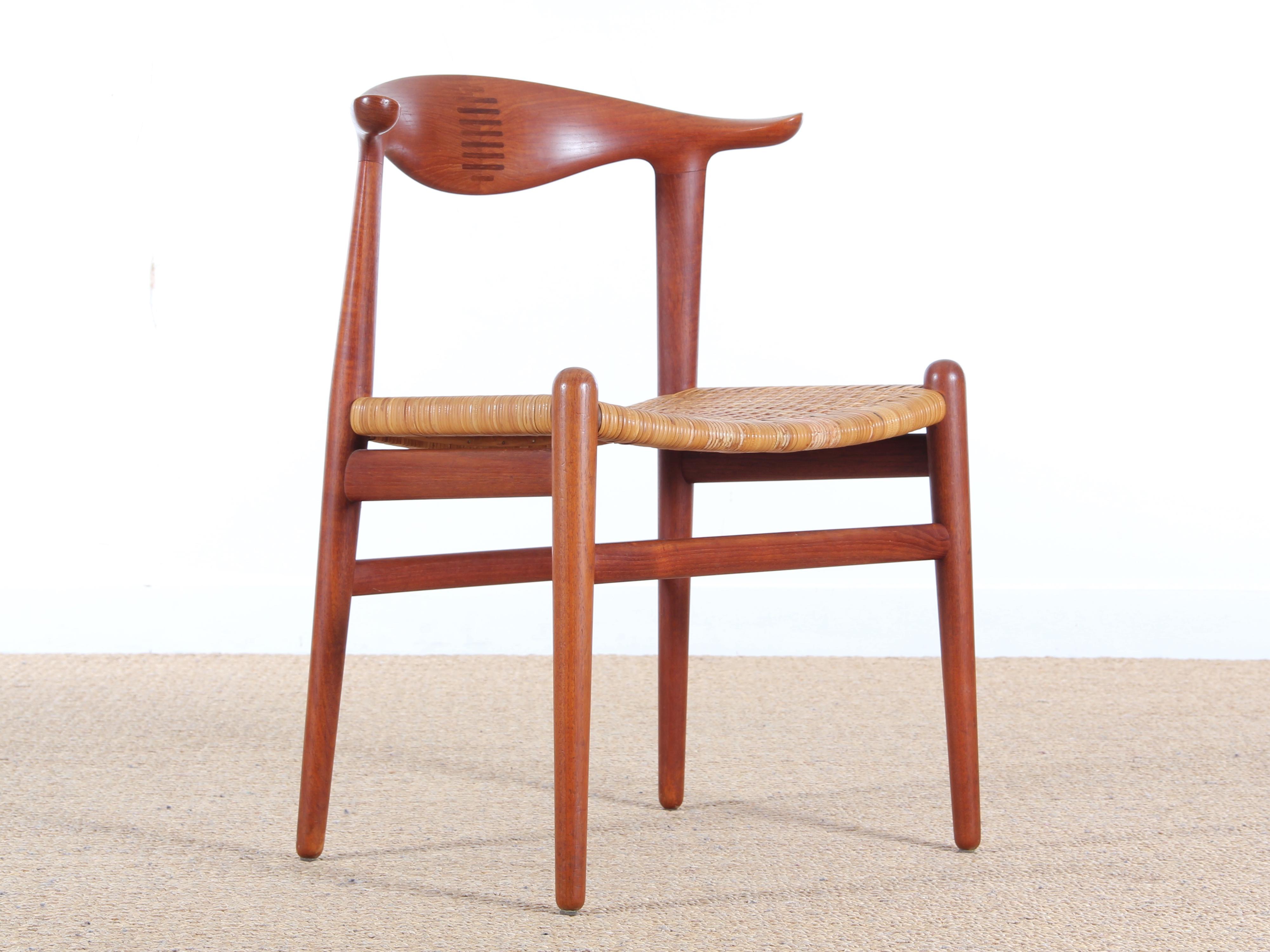 Cow Horn Chair in Teak by Hans Wegner for Johannes Hansen For Sale 11