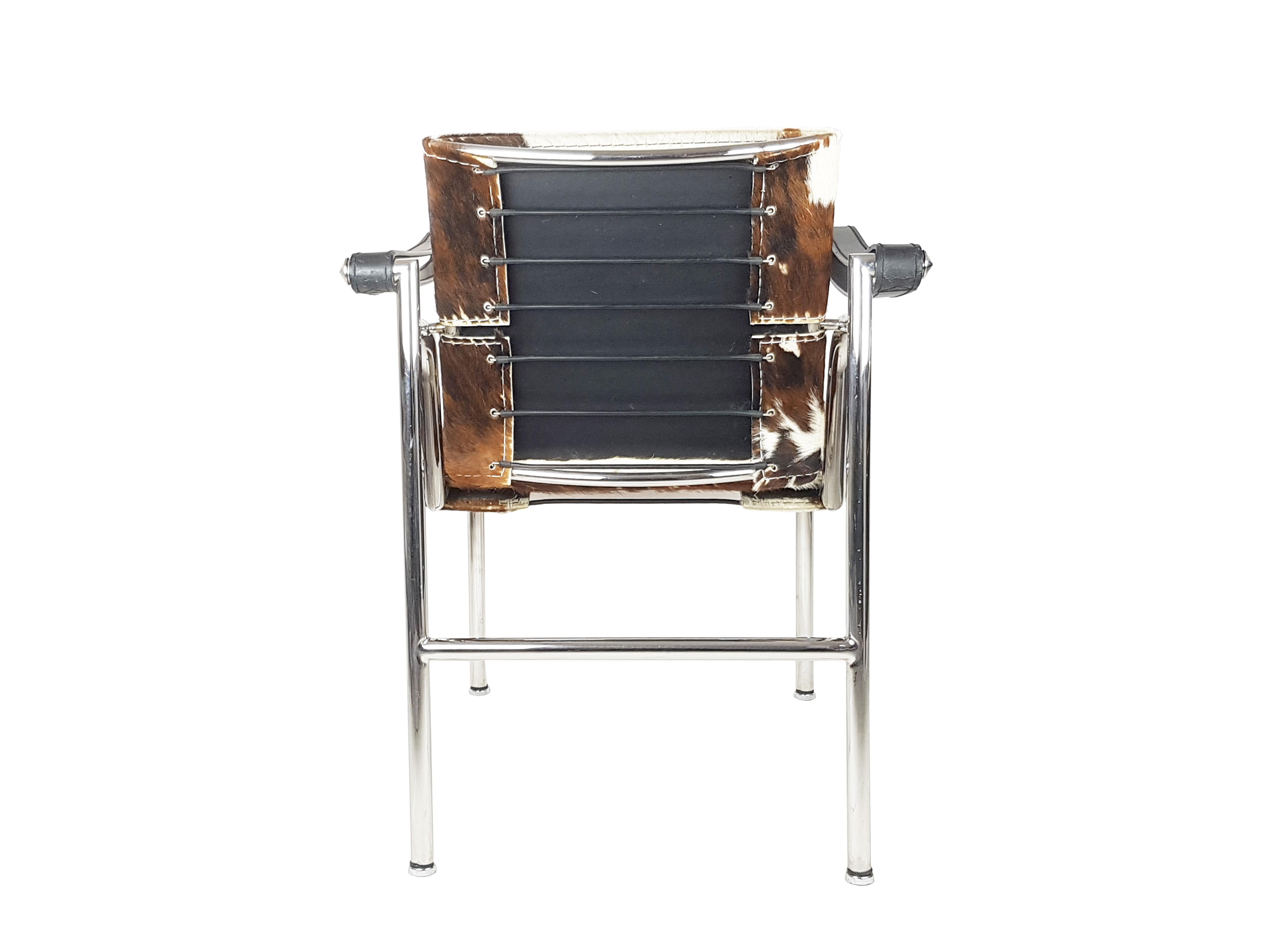 Cow Leather & Chrome Plated Metal 1960/70 LC1 Armchair by Le Corbusier 2