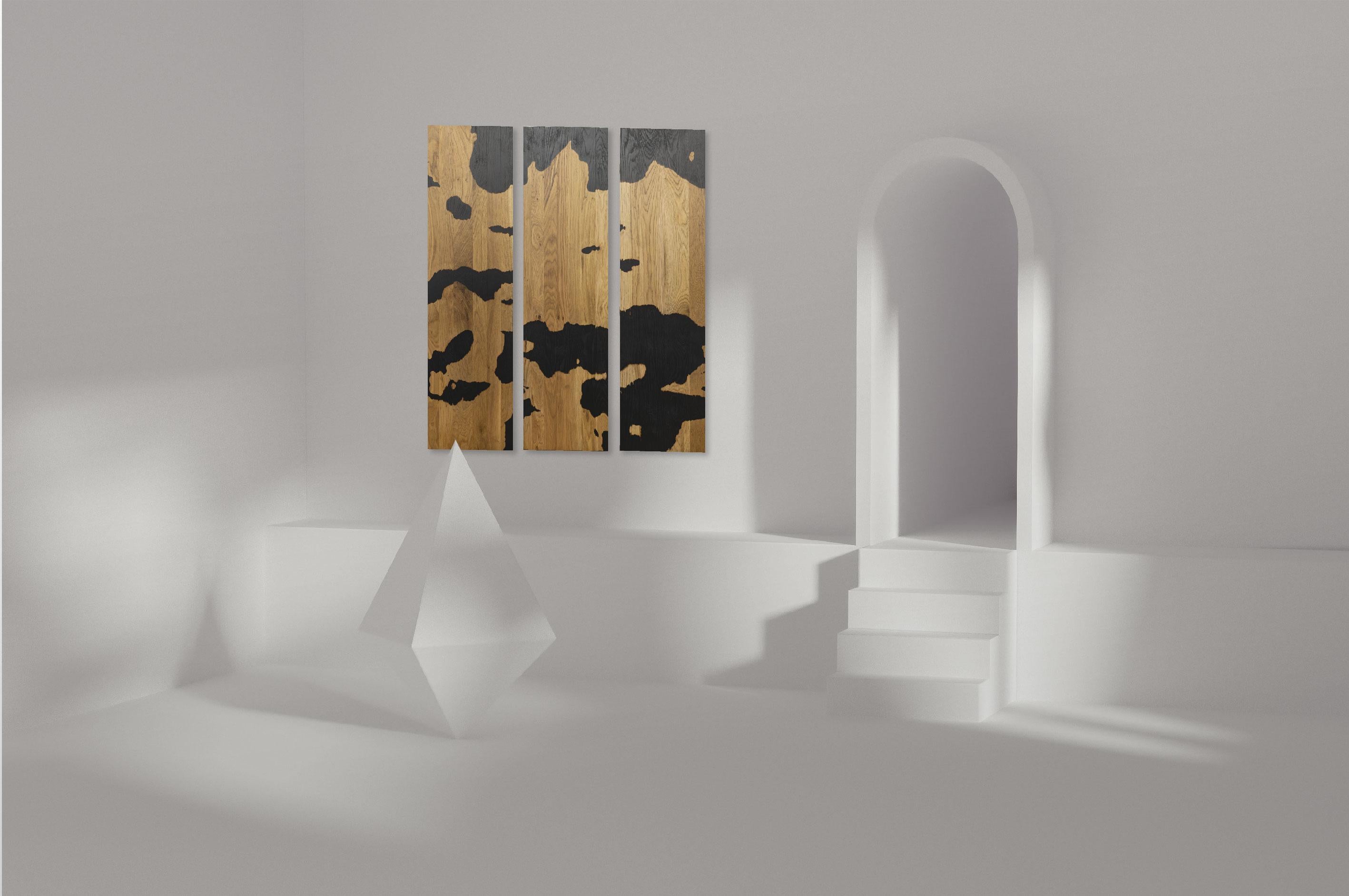 Kuh gemustertes Wandteppich aus Eichenholz von Daniel Elkayam (Postmoderne) im Angebot
