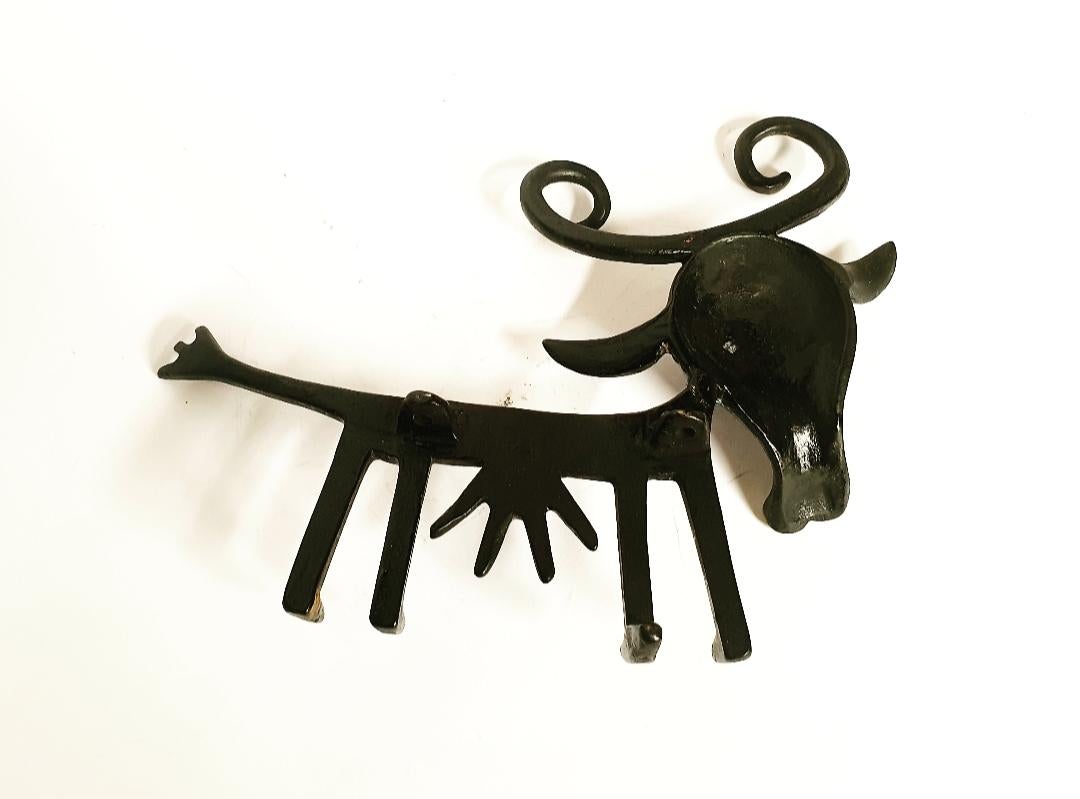 Cow Sculpture Brass Key Hanger Design by Walter Bosse, Hertha Balle Austria 50s For Sale 1