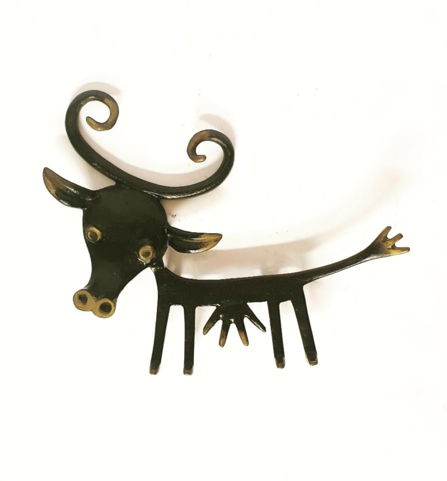 Cow Sculpture Brass Key Hanger Design by Walter Bosse, Hertha Balle Austria 50s For Sale 3
