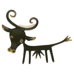 Cow Sculpture Brass Key Hanger Design by Walter Bosse, Hertha Balle Austria 50s
