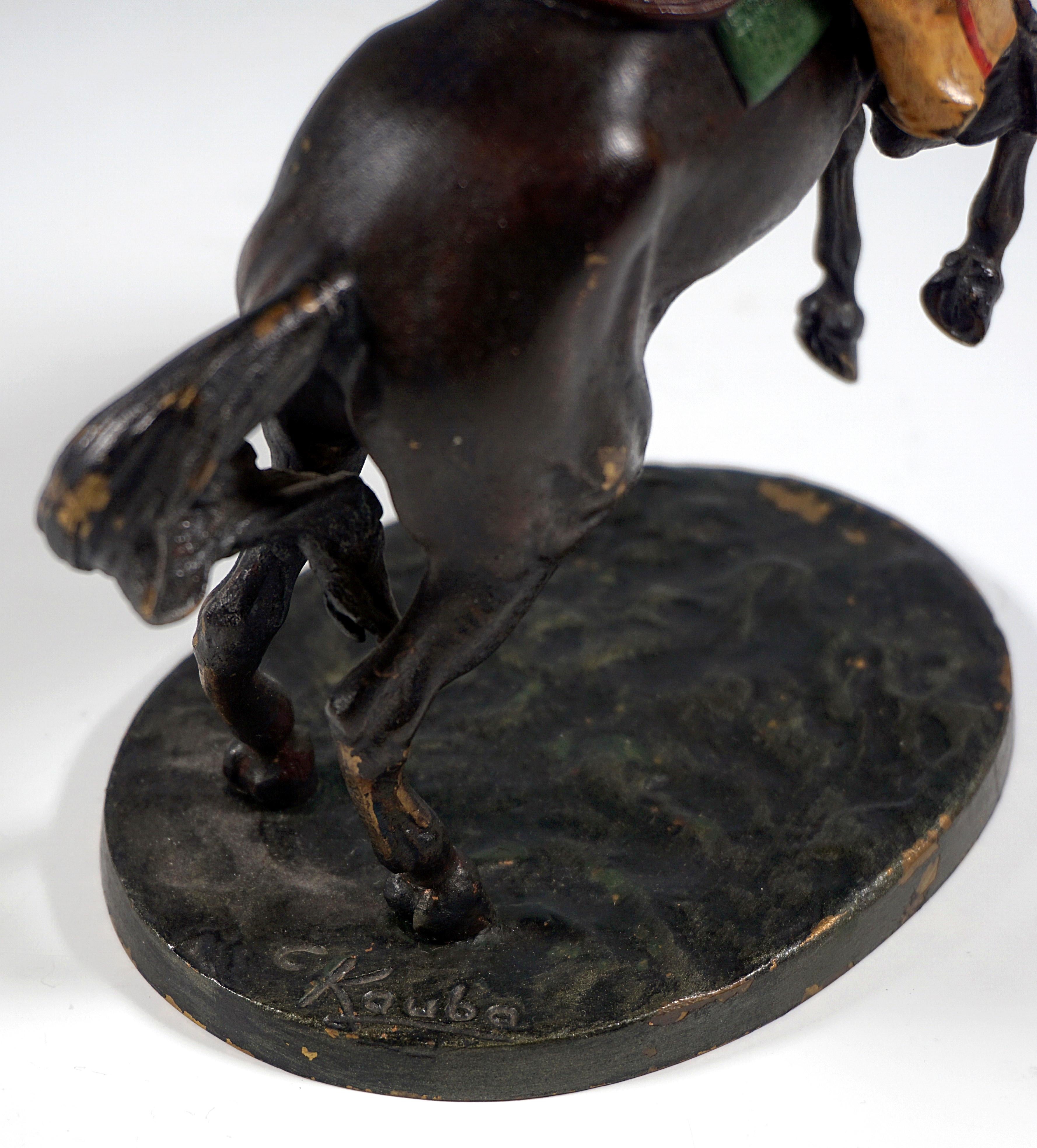 Cowboy with Lasso on Horse, Viennese Bronze Figure by Carl Kauba, Around 1920 In Good Condition For Sale In Vienna, AT