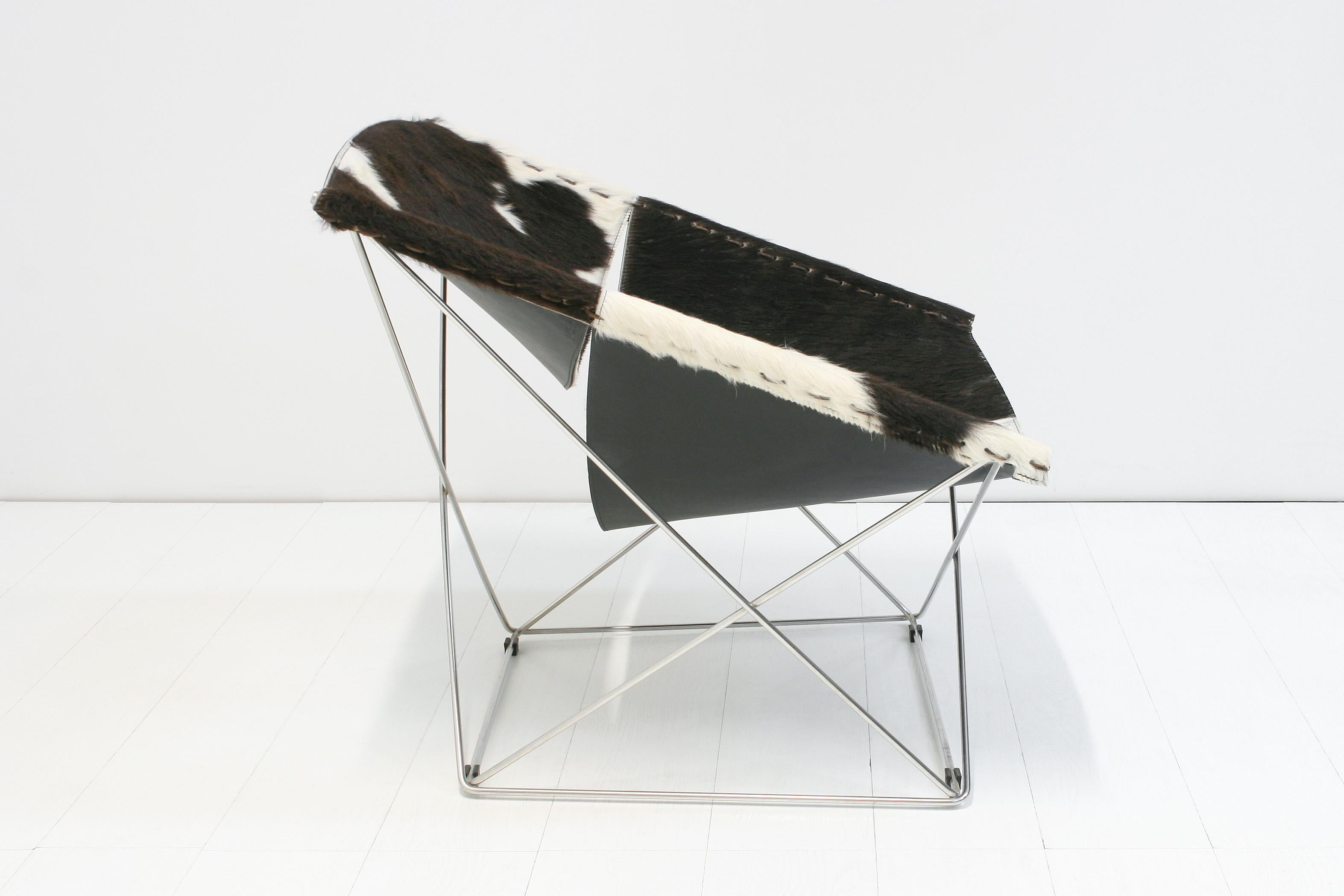 Metal Cowhide F675 Butterfly Chair by Pierre Paulin for Artifort For Sale