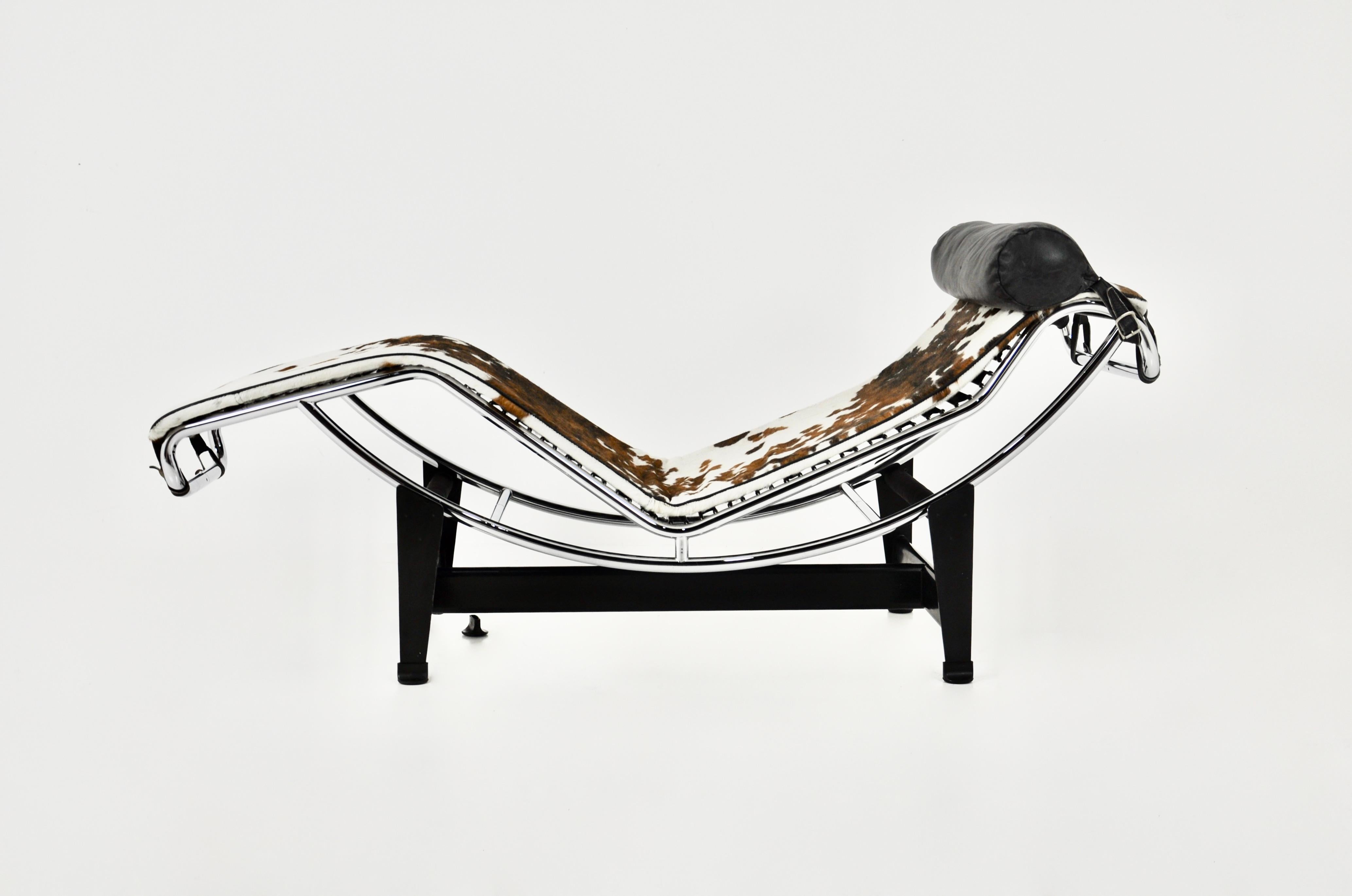 Metal Cowhide LC4 Lounge Chair by Le Corbusier for Cassina, 1970s