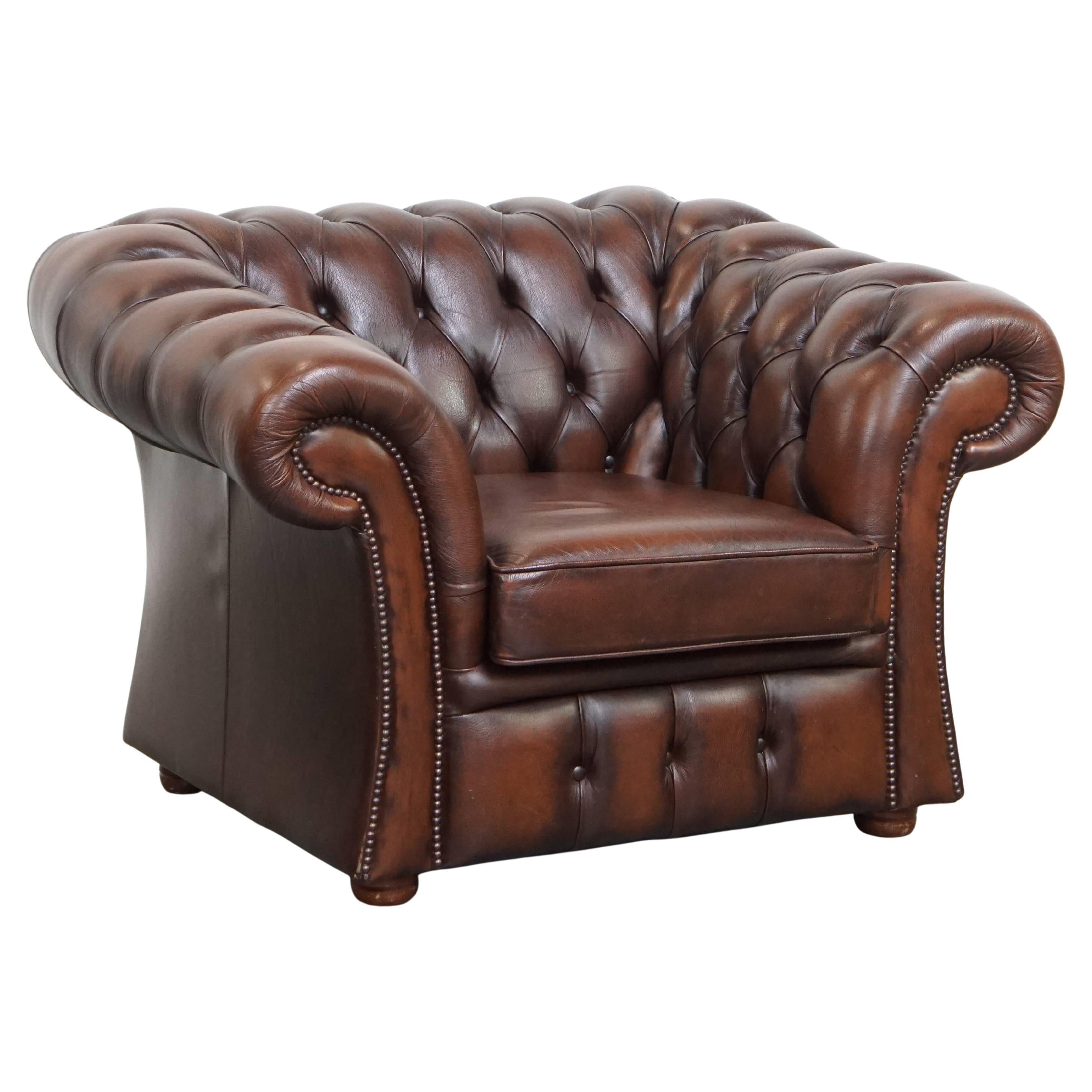 Sillón Chesterfield de cuero de vaca estilo inglés en venta
