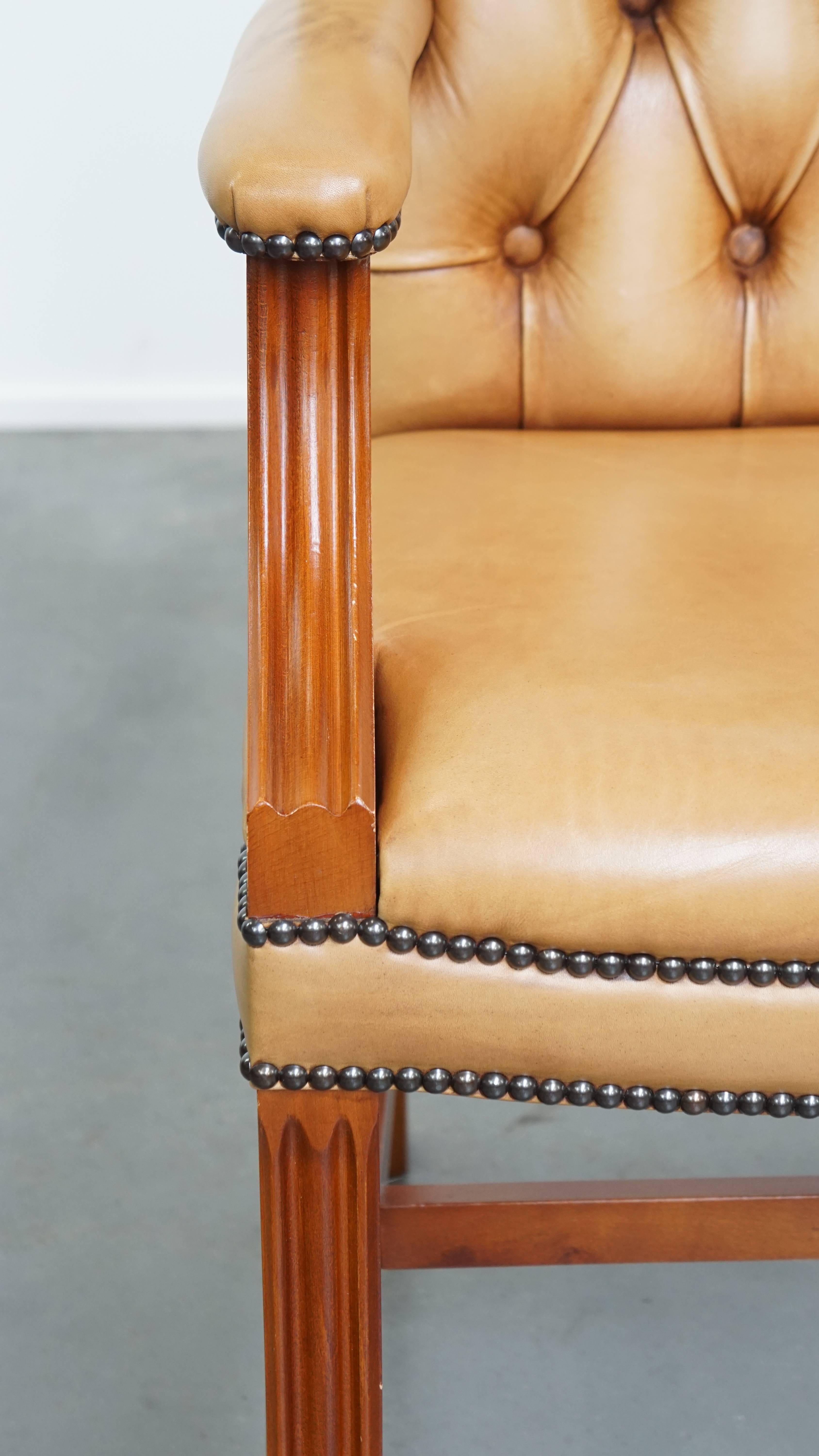 Sedia da pranzo / laterale Chesterfield in pelle di vacchetta in stile inglese in vendita 4