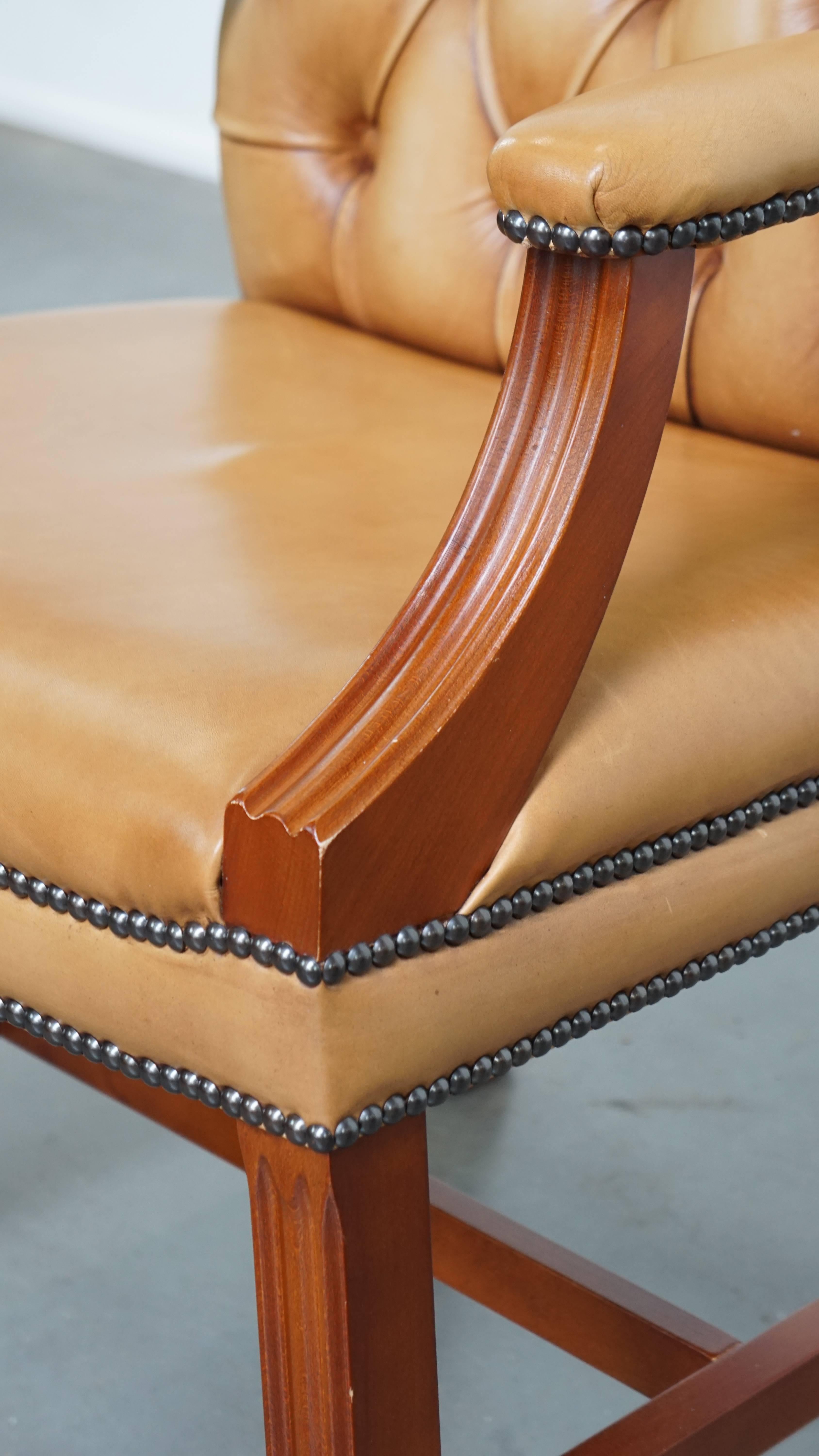 Sedia da pranzo / laterale Chesterfield in pelle di vacchetta in stile inglese in vendita 5