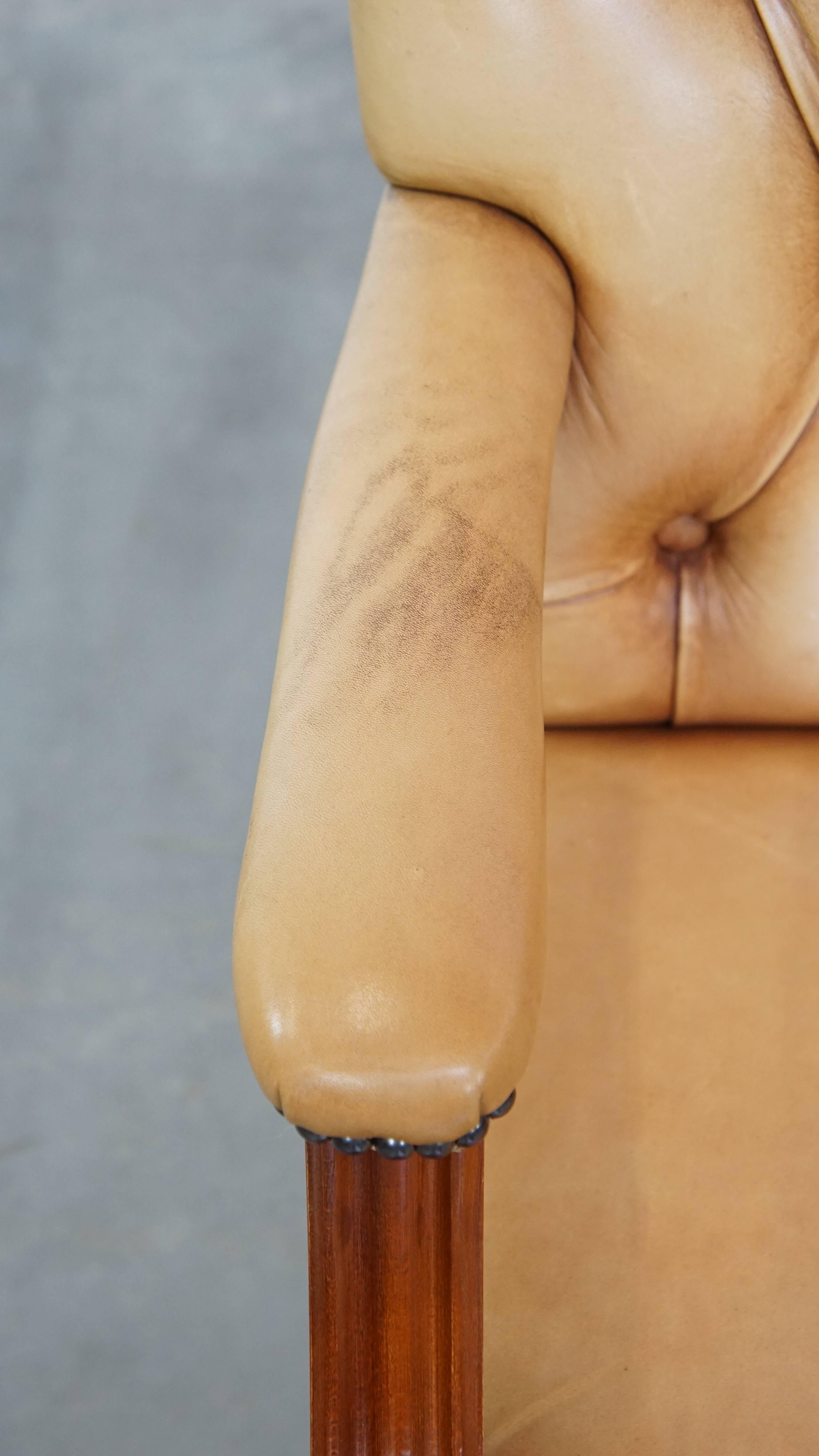 Sedia da pranzo / laterale Chesterfield in pelle di vacchetta in stile inglese in vendita 1
