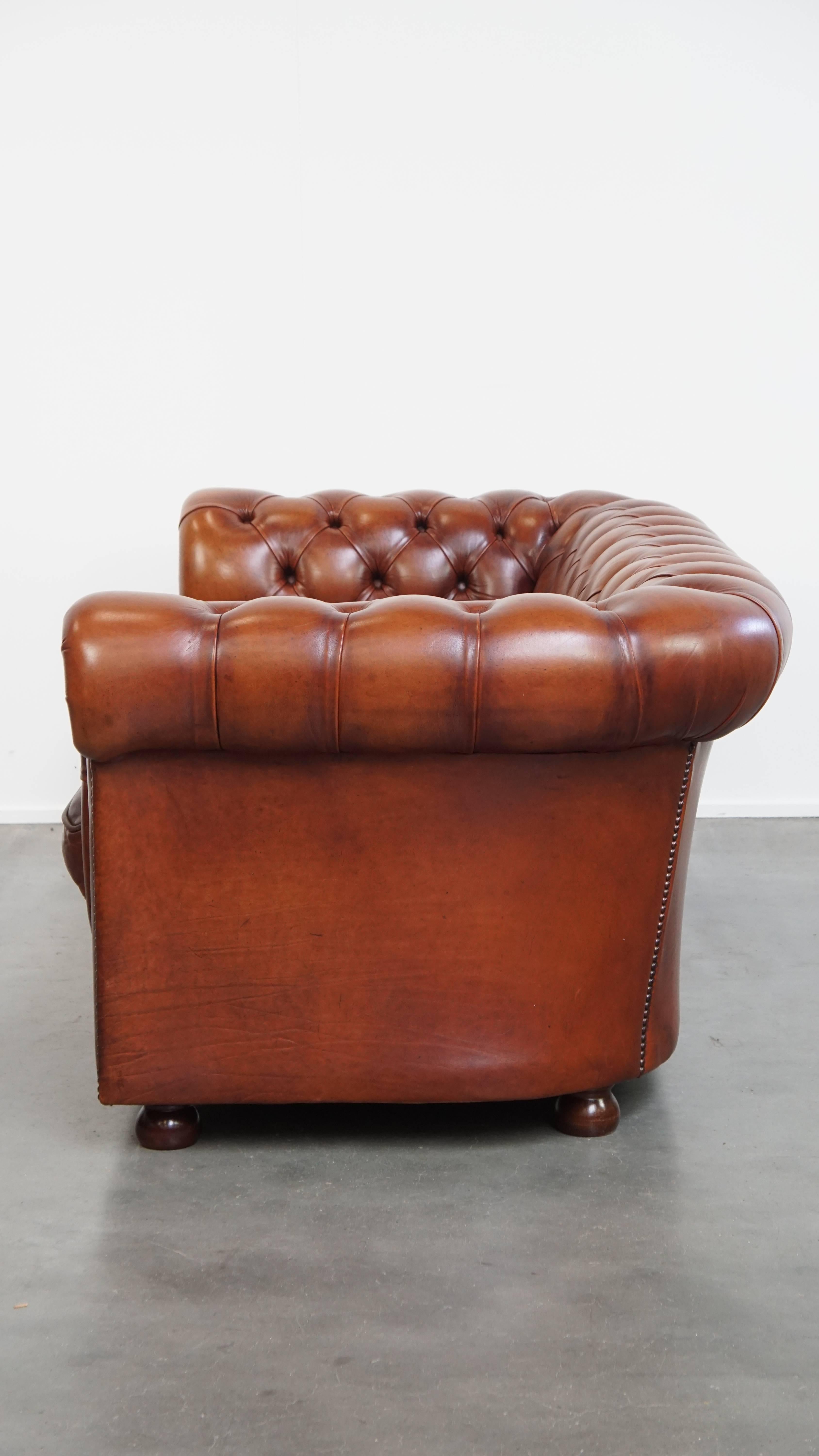 Chesterfield-Sofa aus Rindsleder im englischen Stil mit Rindsleder im Zustand „Gut“ im Angebot in Harderwijk, NL