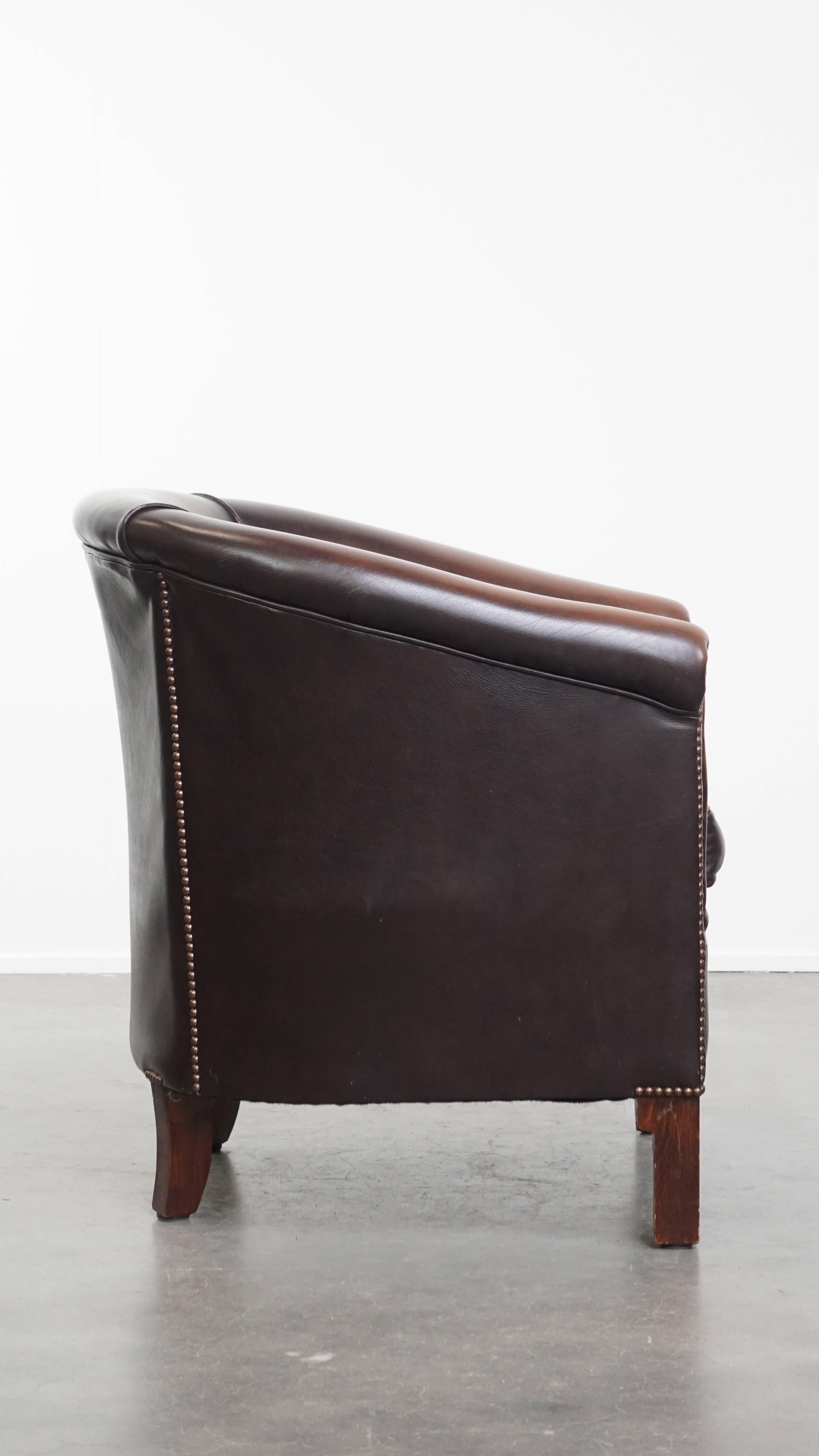 Romain classique Fauteuil club en cuir de vachette de style anglais en vente