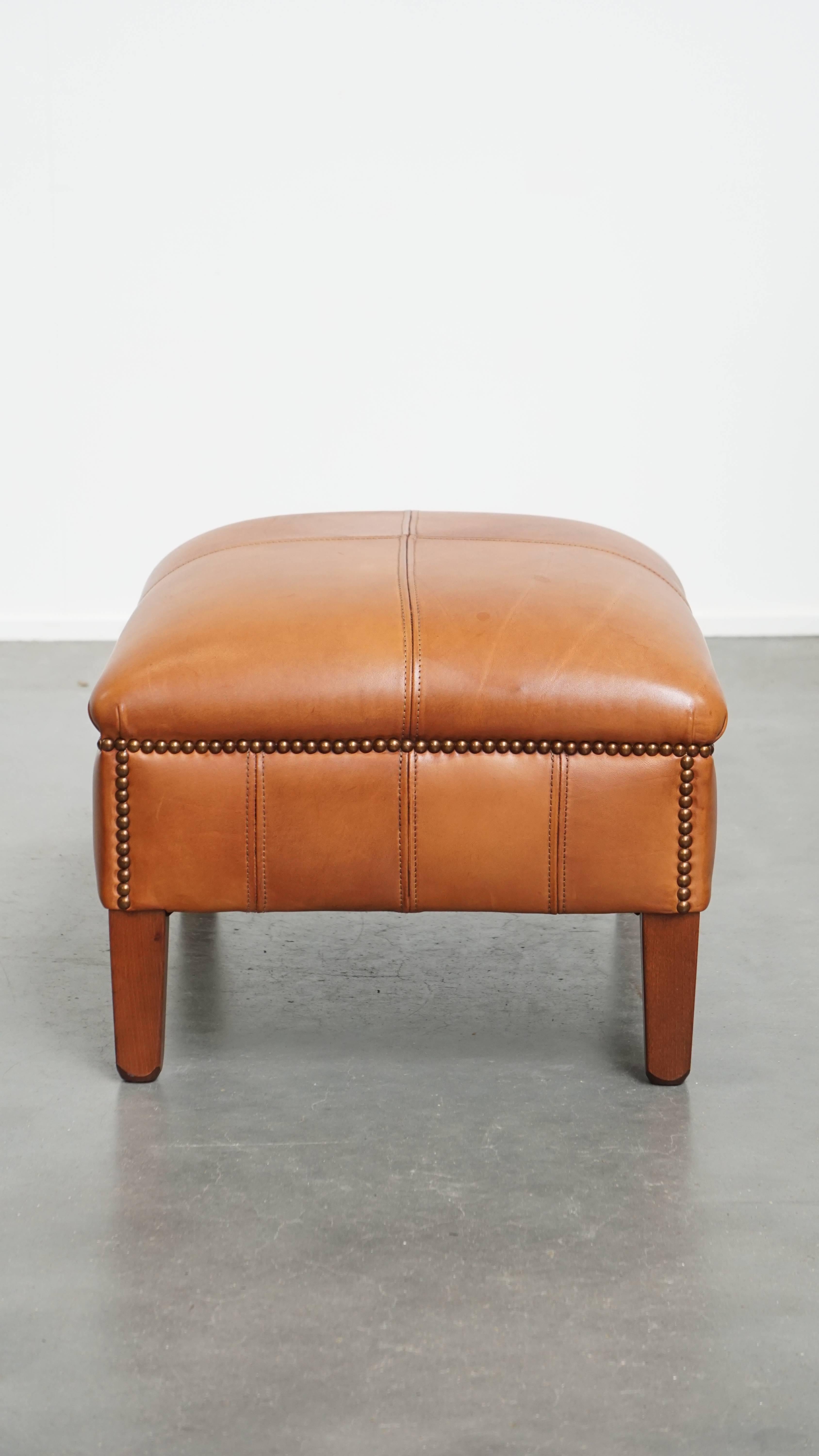 Cowhide Leather Ottoman in Light Cognac Color In Good Condition For Sale In Harderwijk, NL