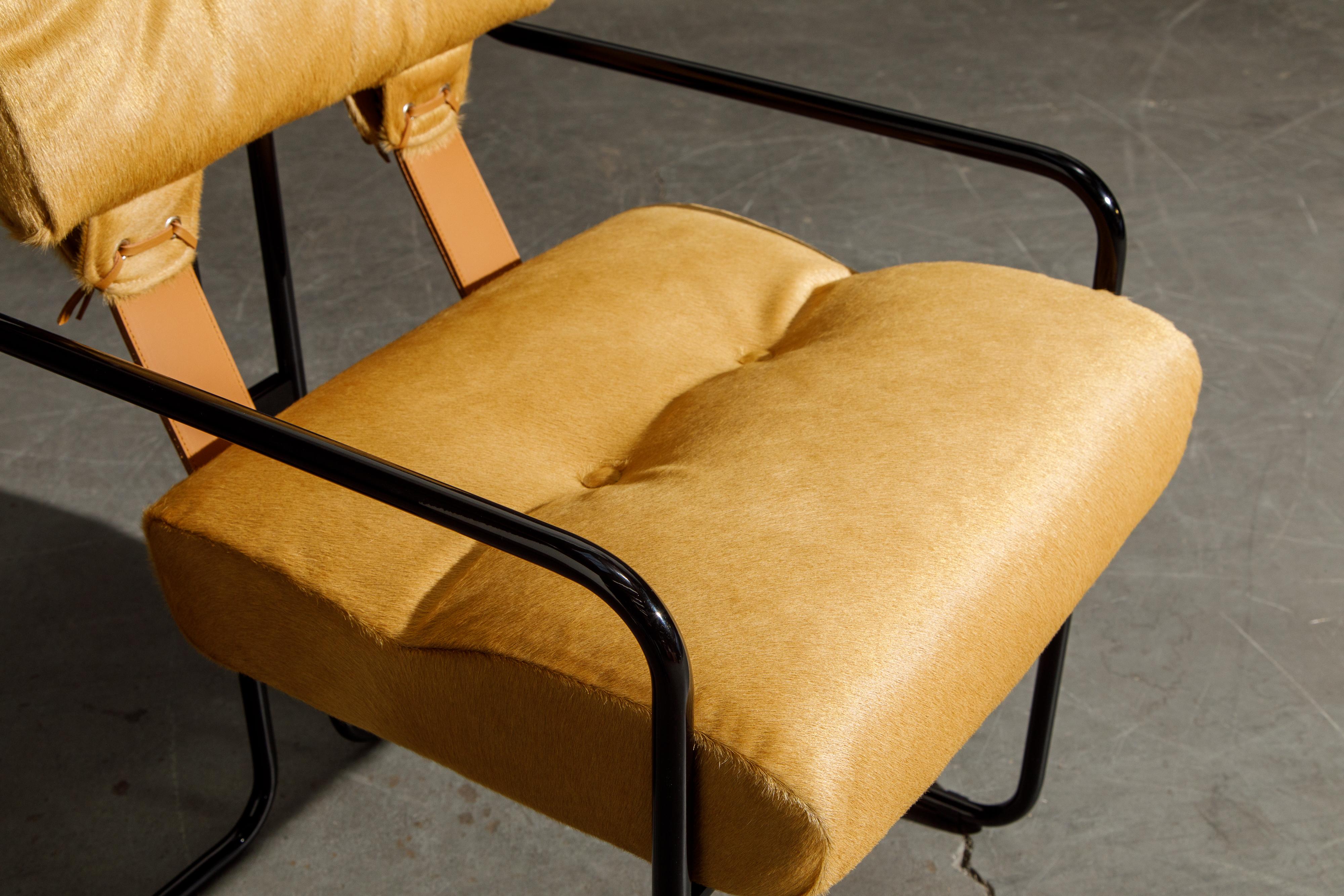 Cowhide Leather Tucroma Armchair by Guido Faleschini for Mariani, New For Sale 3