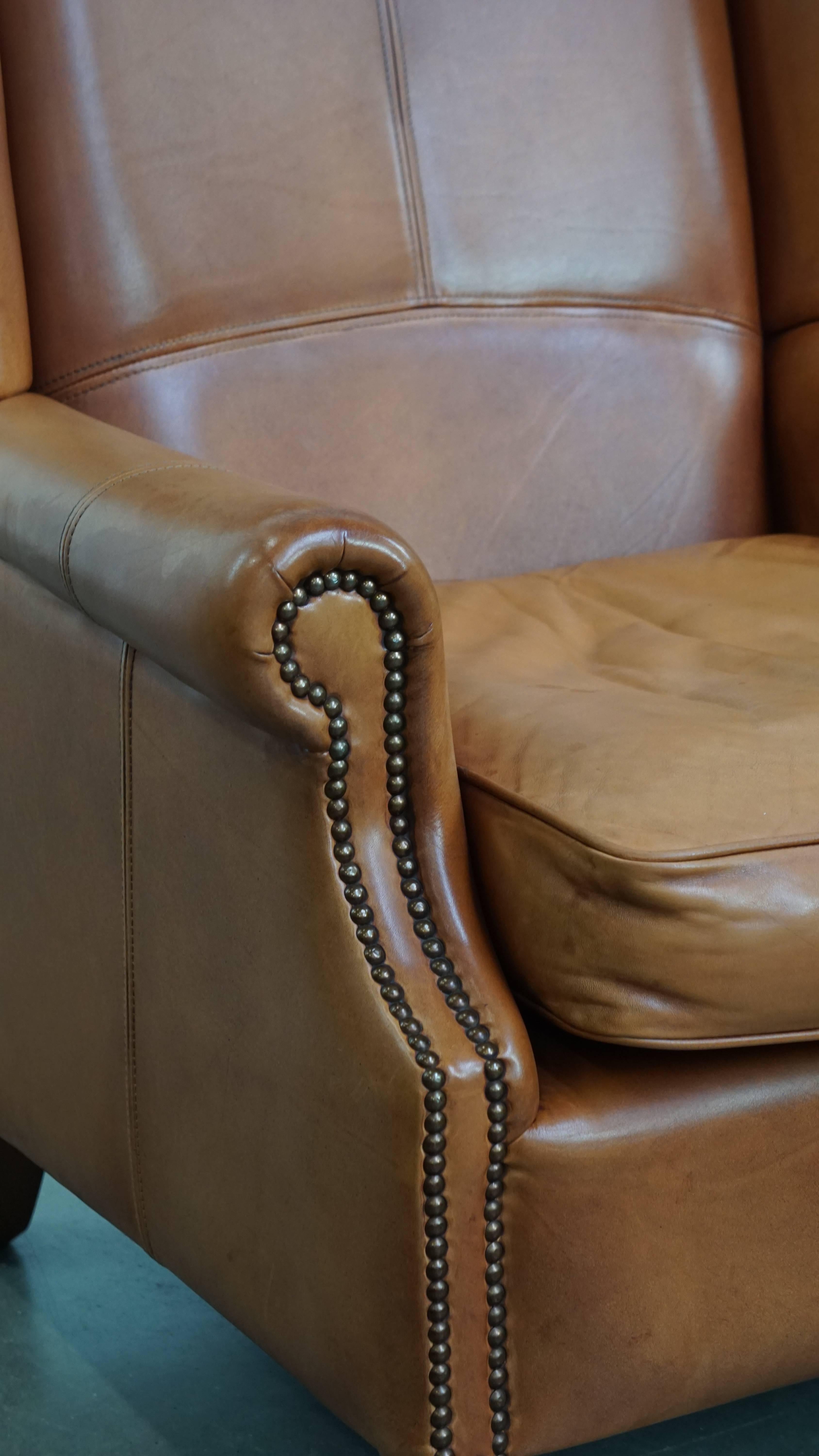 Poltrona wingback in pelle di vacchetta in vendita 5