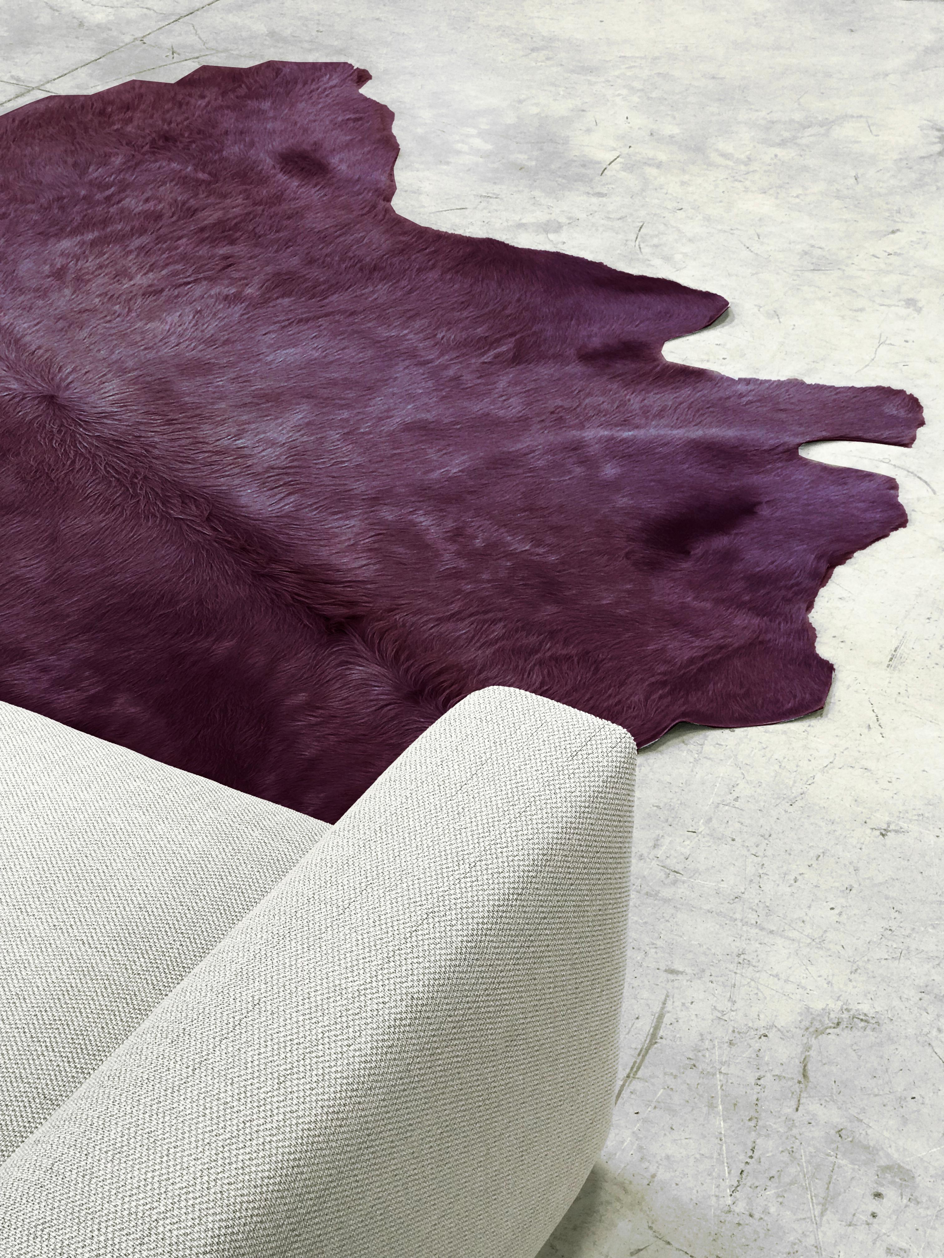 Cowhide rugs in Khaki, sustainably sourced and hand-dyed.
Approximate dimensions: 230-260 x 230-260cm
Six different colors: Salmon pink, burgundy, khaki, light grey, mid grey and black

Please note that color hues may vary from batch to batch