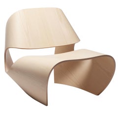Sedia da salotto contemporanea in compensato curvato con impiallacciatura di frassino di Made in Ratio