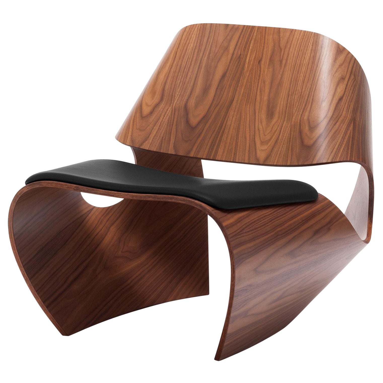 Sedia da salotto in legno di vacca, noce e compensato con seduta in pelle imbottita di Made in Ratio