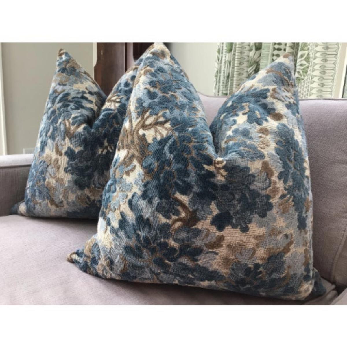 Americano Cuscino Cowtan and Tout 