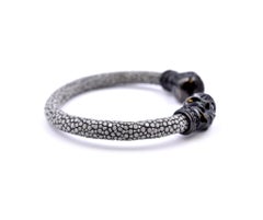 Cozmo Sterling Silver Black Skull Wrap Stingray Bracelet